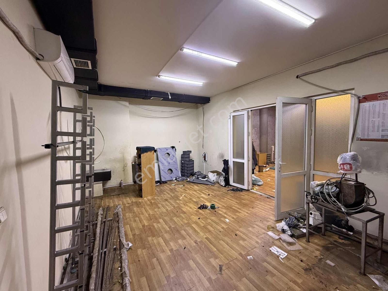 Sefaköy Pakten Mutlu San.sitesinde 100 M²'lik Kiralık Büro&ofis - Görsel 12