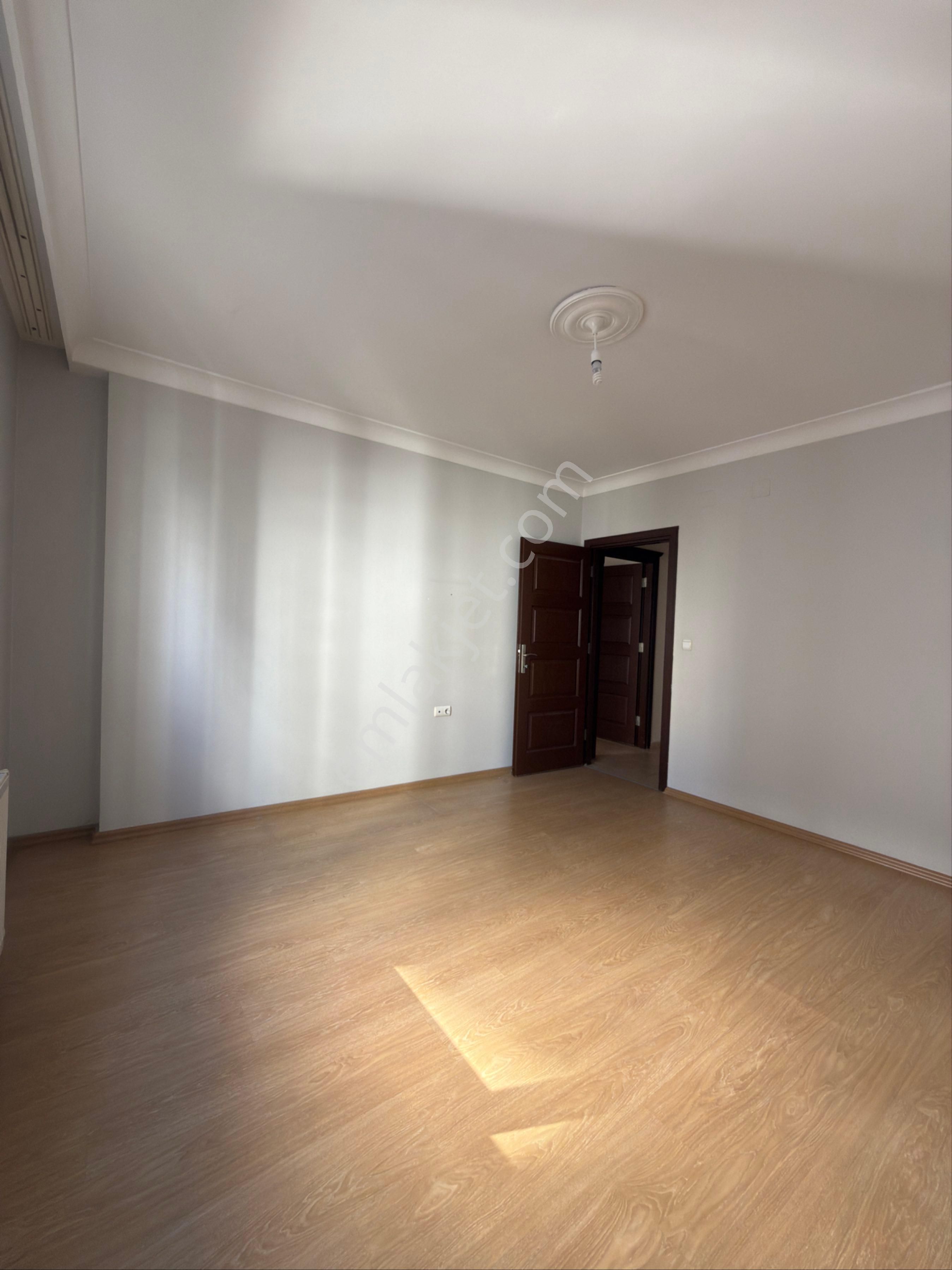 Pınar Mahallesi’nde Prestijli 4+1 Lüks Daire – Geniş Oturumlu, 3 Cephe! - Görsel 8