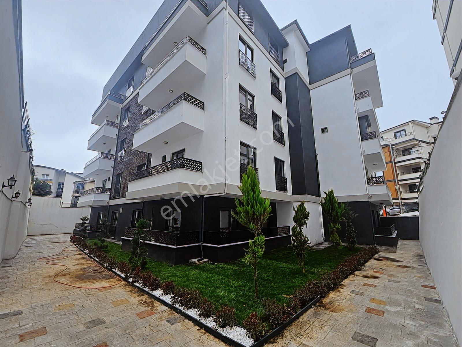 Bağçeşmede Site İçerisinde 142 M2 3+1 Sıfır Bahçe Dubleks E.bany - Görsel 12