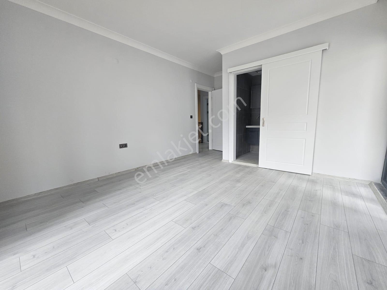 Bağçeşmede Site İçerisinde 142 M2 3+1 Sıfır Bahçe Dubleks E.bany - Görsel 24
