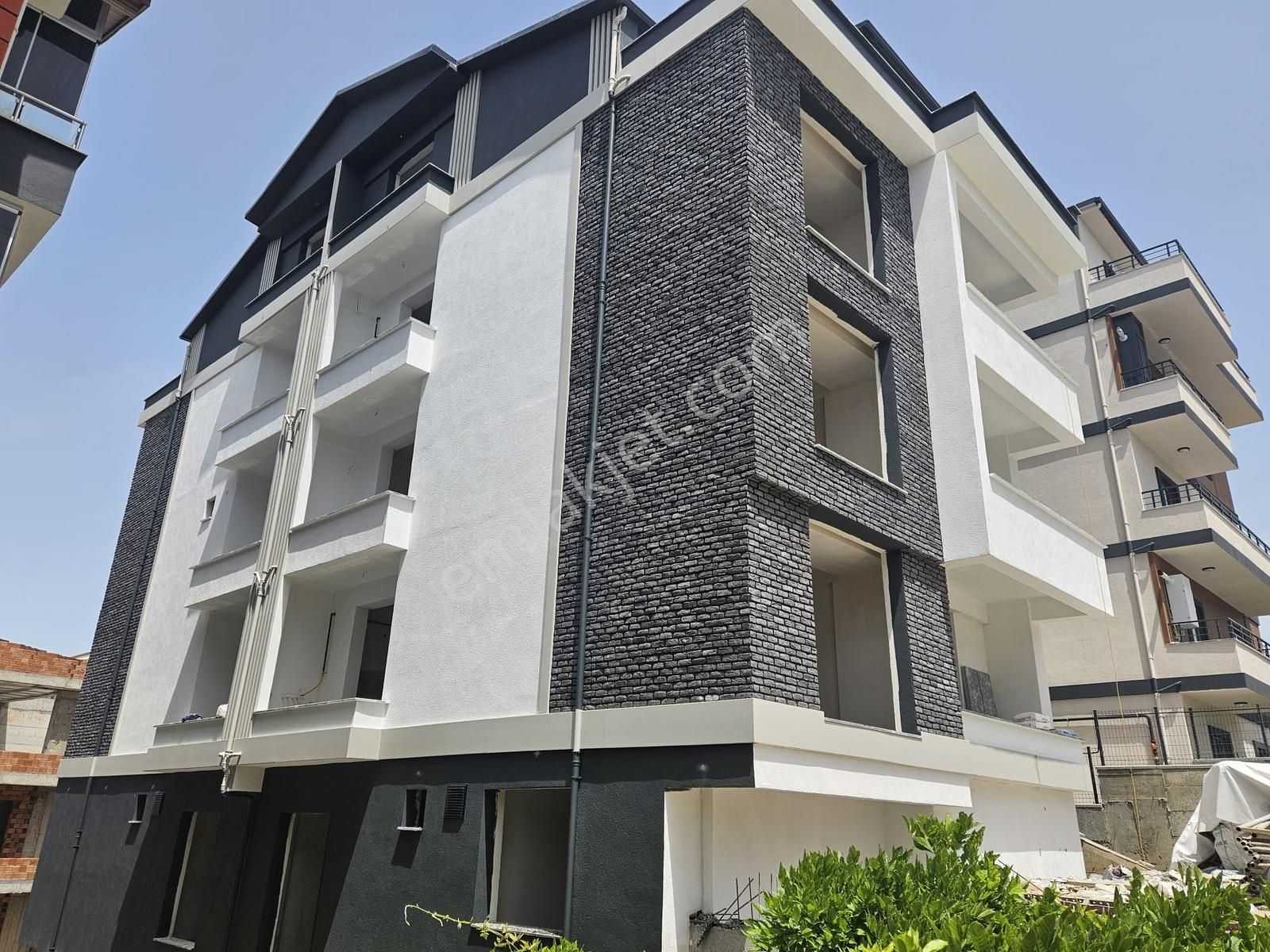 Bağçeşmede Site İçerisinde 142 M2 3+1 Sıfır Bahçe Dubleks - Görsel 17