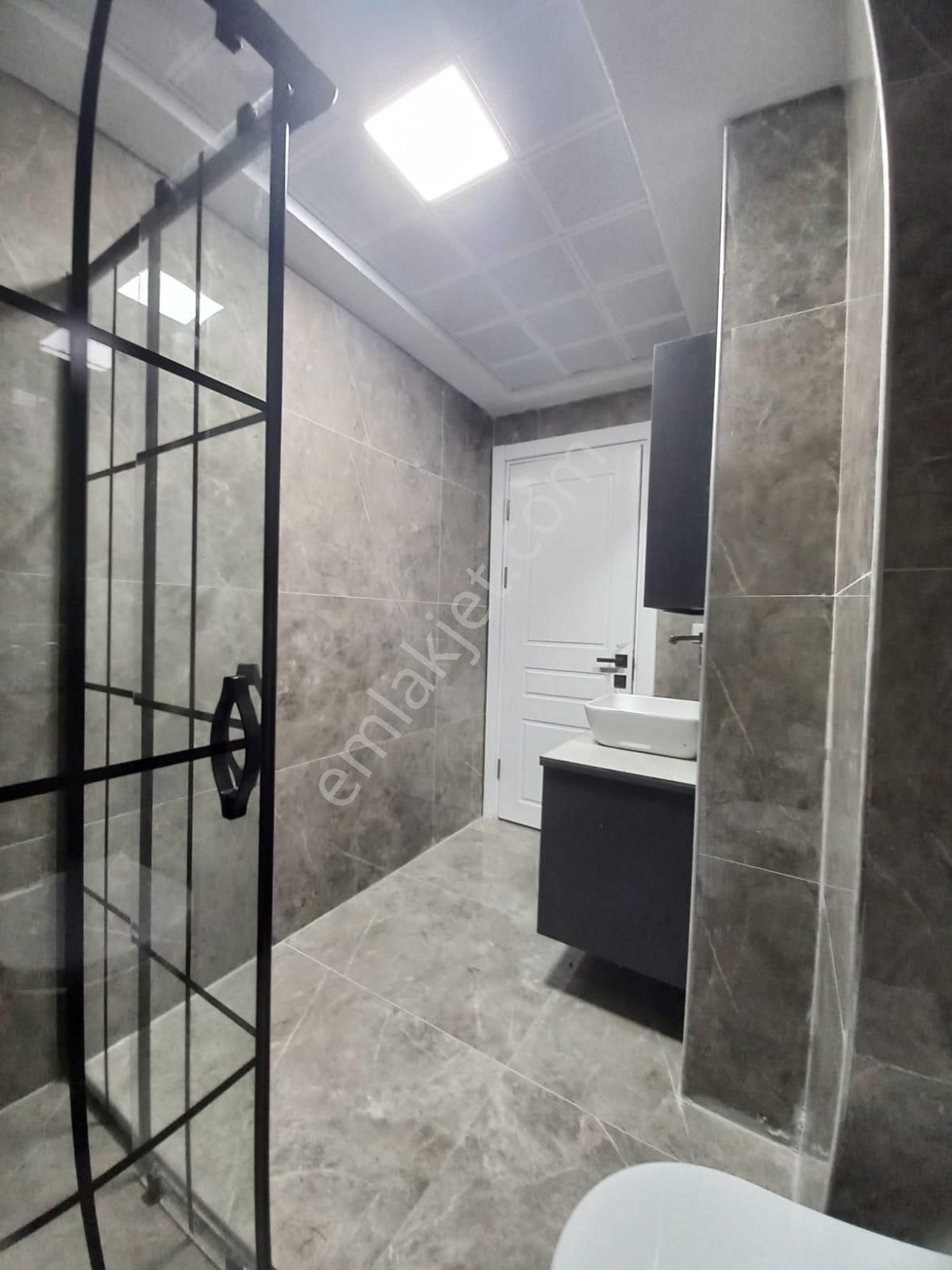 Kartepe Kent Meydanı Sitede Havuzlu,kapalı Otoparklı 3+1 Dubleks - Görsel 15