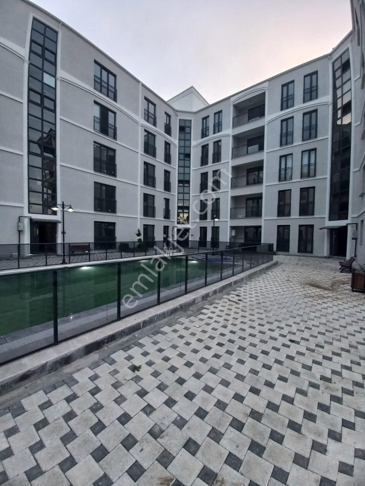 Kartepe Kent Meydanı Sitede Havuzlu,kapalı Otoparklı 3+1 Dubleks - Görsel 4