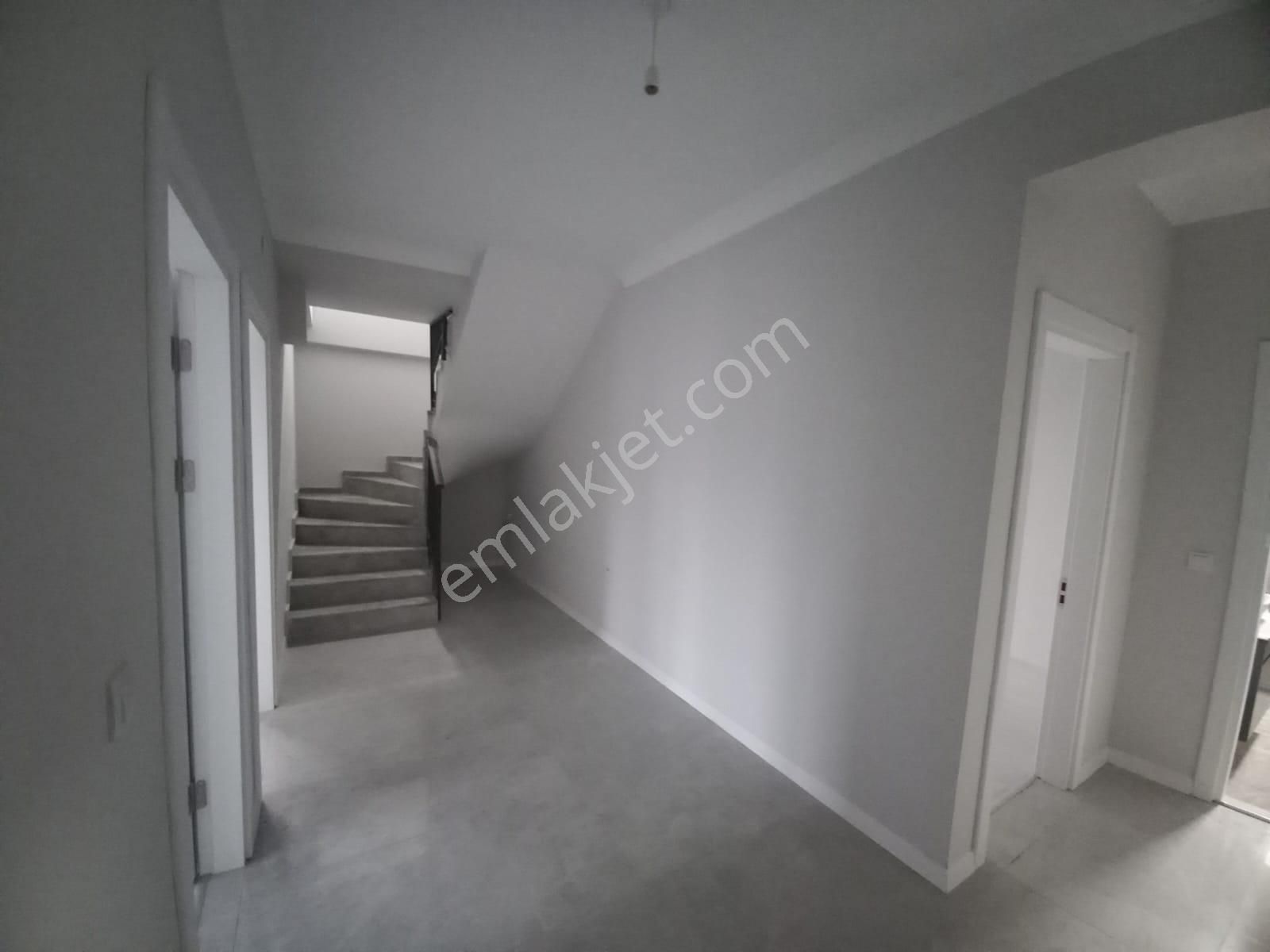 Kartepe Kent Meydanı Sitede Havuzlu,kapalı Otoparklı 3+1 Dubleks - Görsel 10