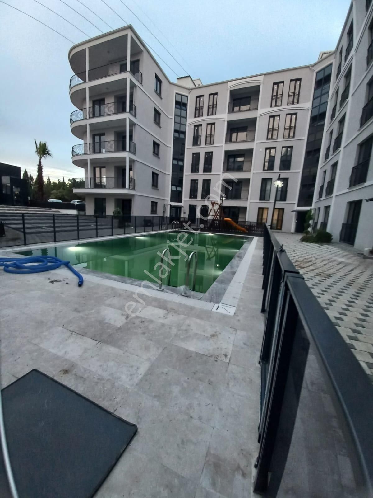 Kartepe Kent Meydanı Sitede Havuzlu,kapalı Otoparklı 3+1 Dubleks - Görsel 5