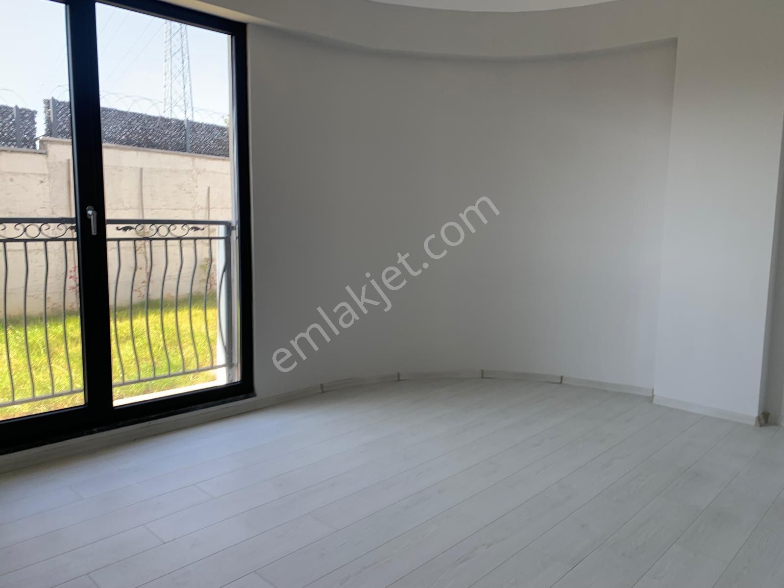 Kent Meydanı Sitede Havuzlu,kapalı Otoparklı Bahçeli 3+1-170m2 - Görsel 6