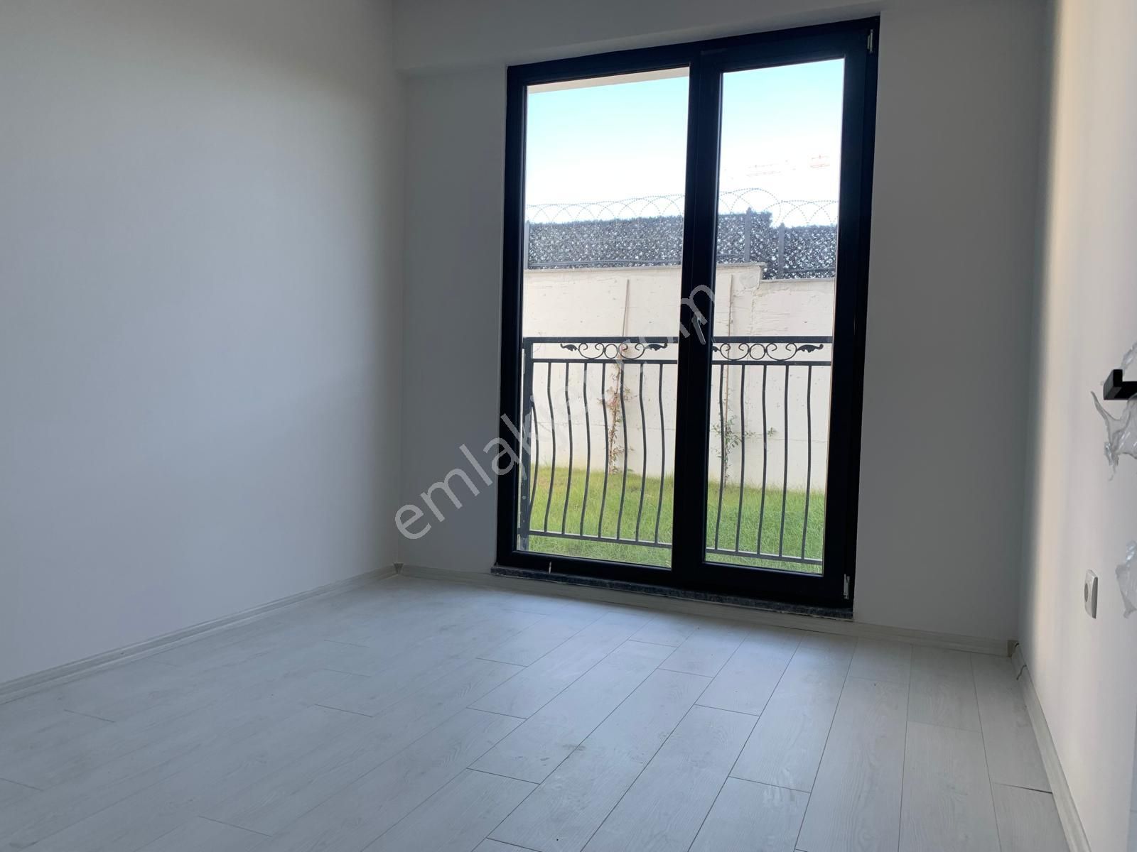 Kent Meydanı Sitede Havuzlu,kapalı Otoparklı Bahçeli 3+1-170m2 - Görsel 9