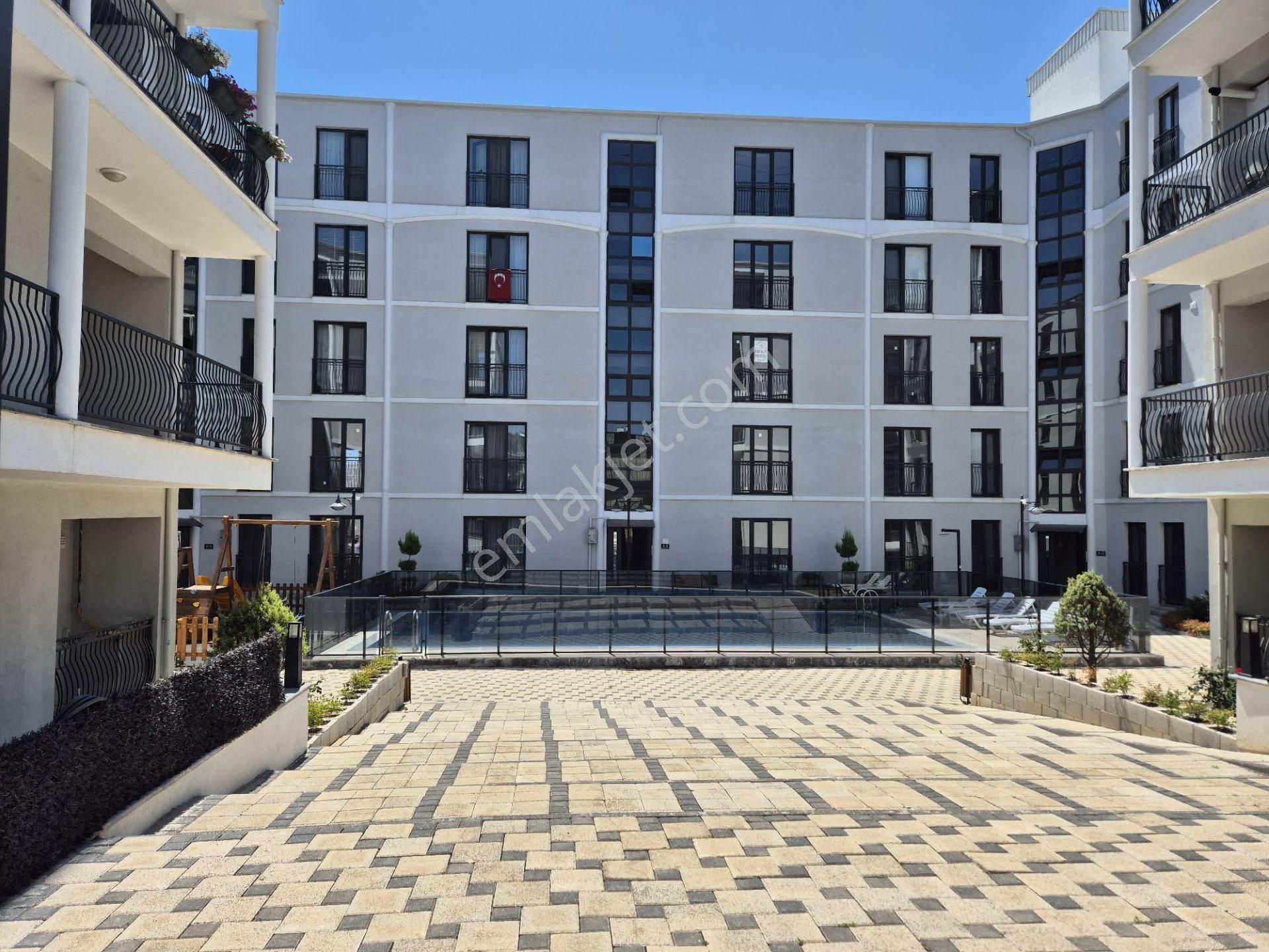 Kentmeydanı Güvenlikli Sitede Önüaçık Otoparklı 3+1 Çatı Dubleks - Görsel 27