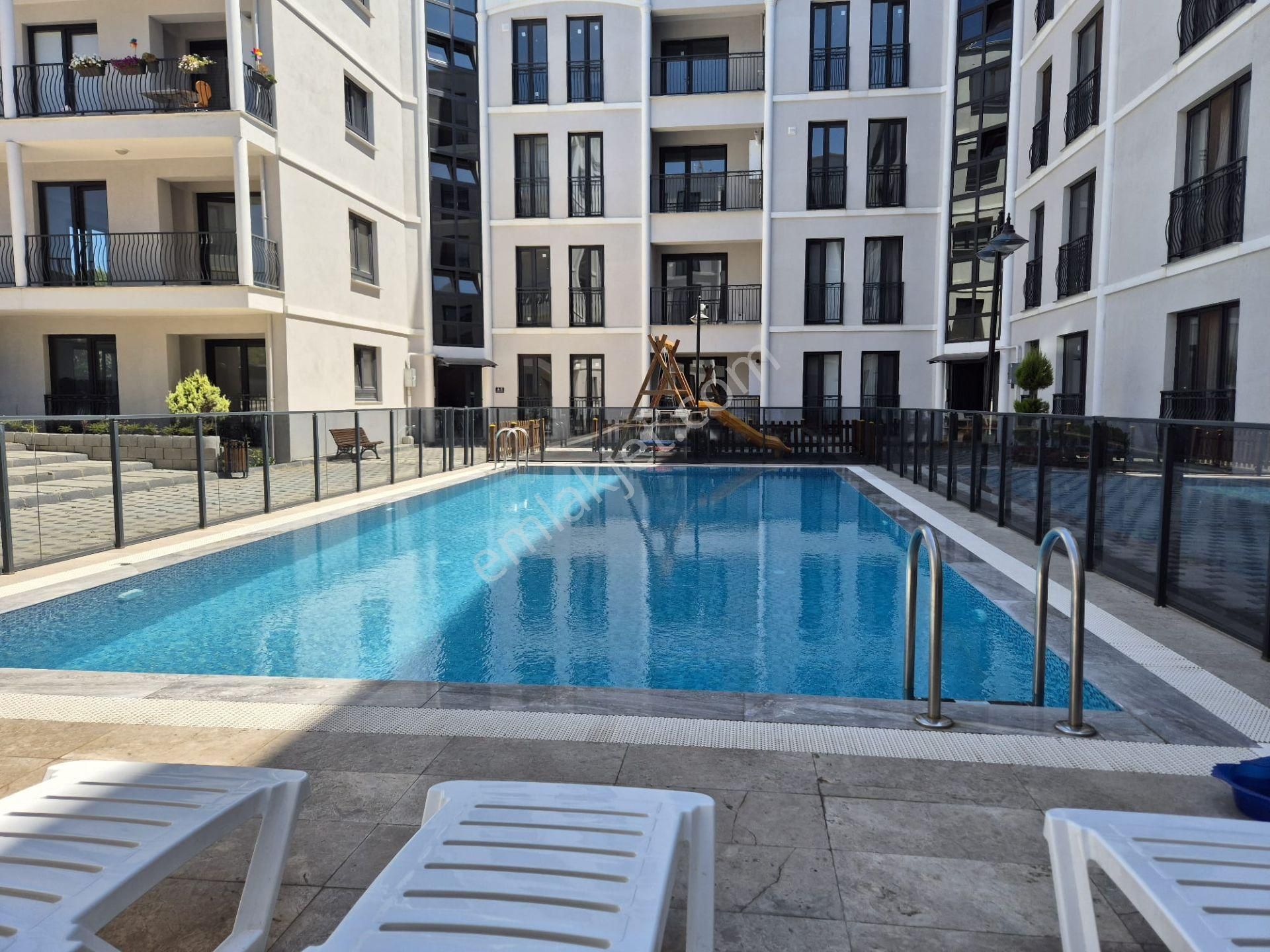 Kentmeydanı Güvenlikli Sitede Önüaçık Otoparklı 3+1 Çatı Dubleks - Görsel 20