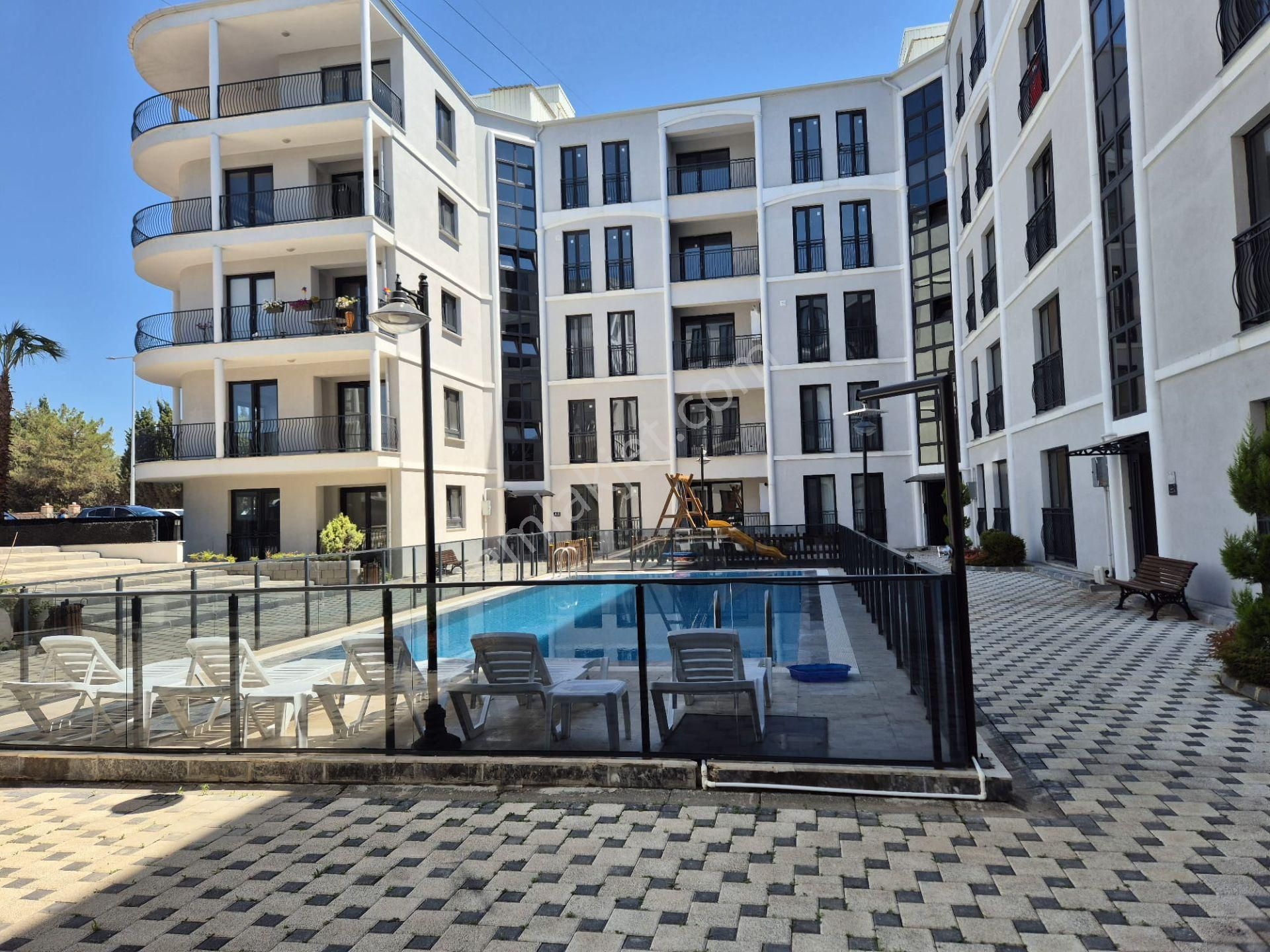 Kentmeydanı Güvenlikli Sitede Önüaçık Otoparklı 3+1 Çatı Dubleks - Görsel 21