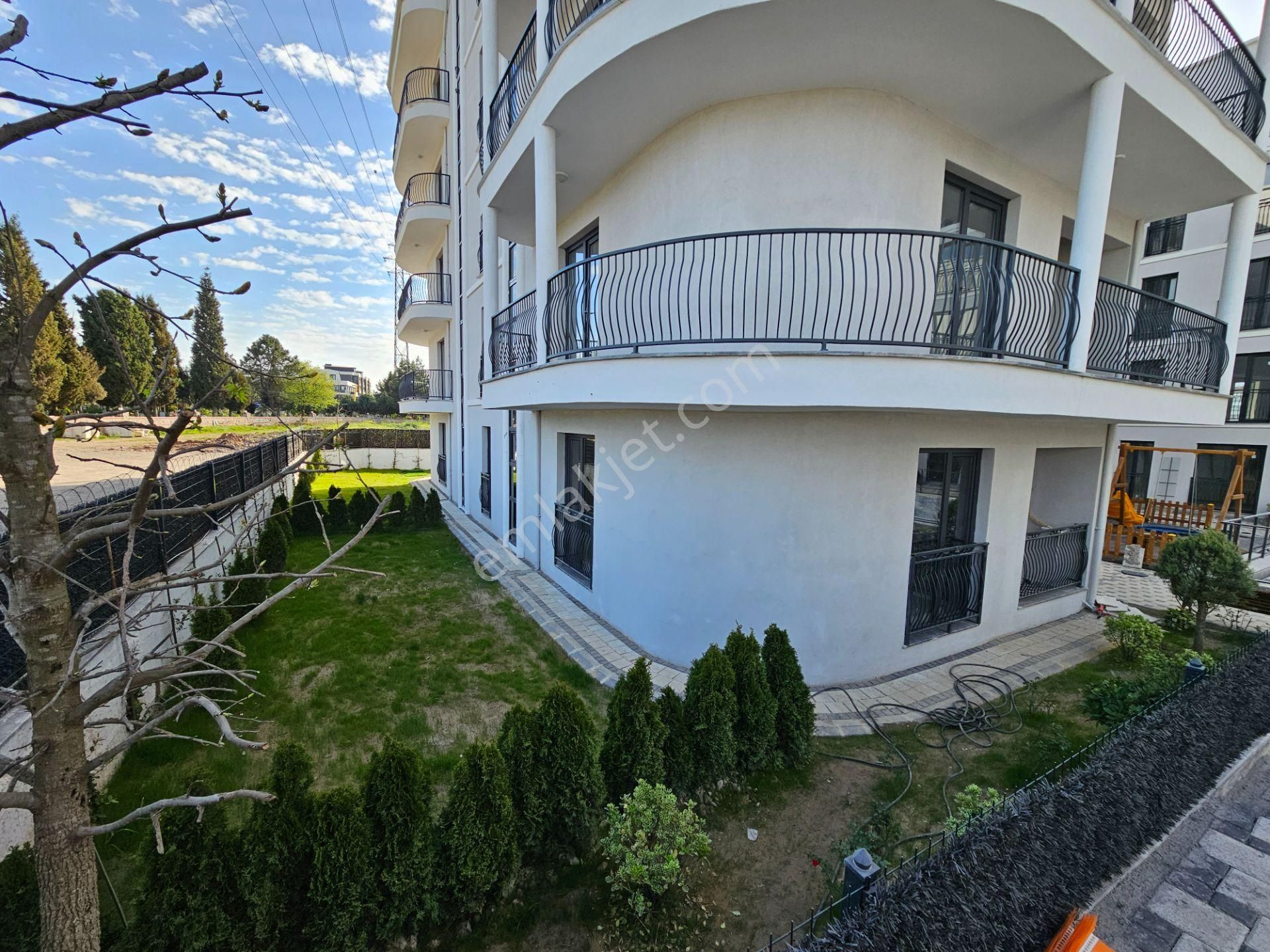 Kentmeydanı Güvenlikli Sitede Önüaçık Otoparklı 3+1 Çatı Dubleks - Görsel 4