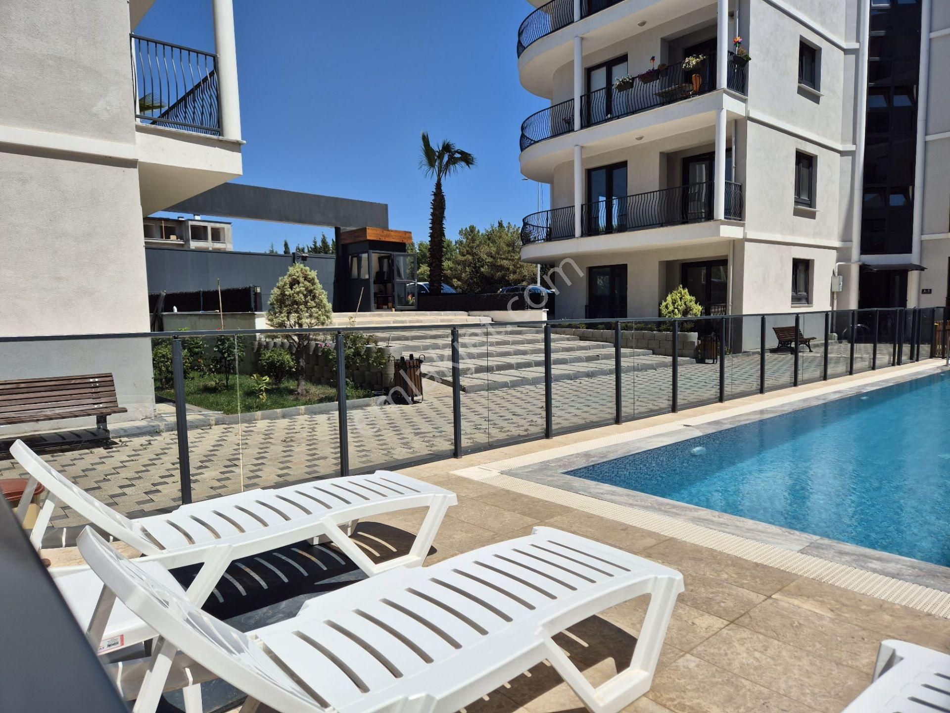 Kentmeydanı Güvenlikli Sitede Önüaçık Otoparklı 3+1 Çatı Dubleks - Görsel 15