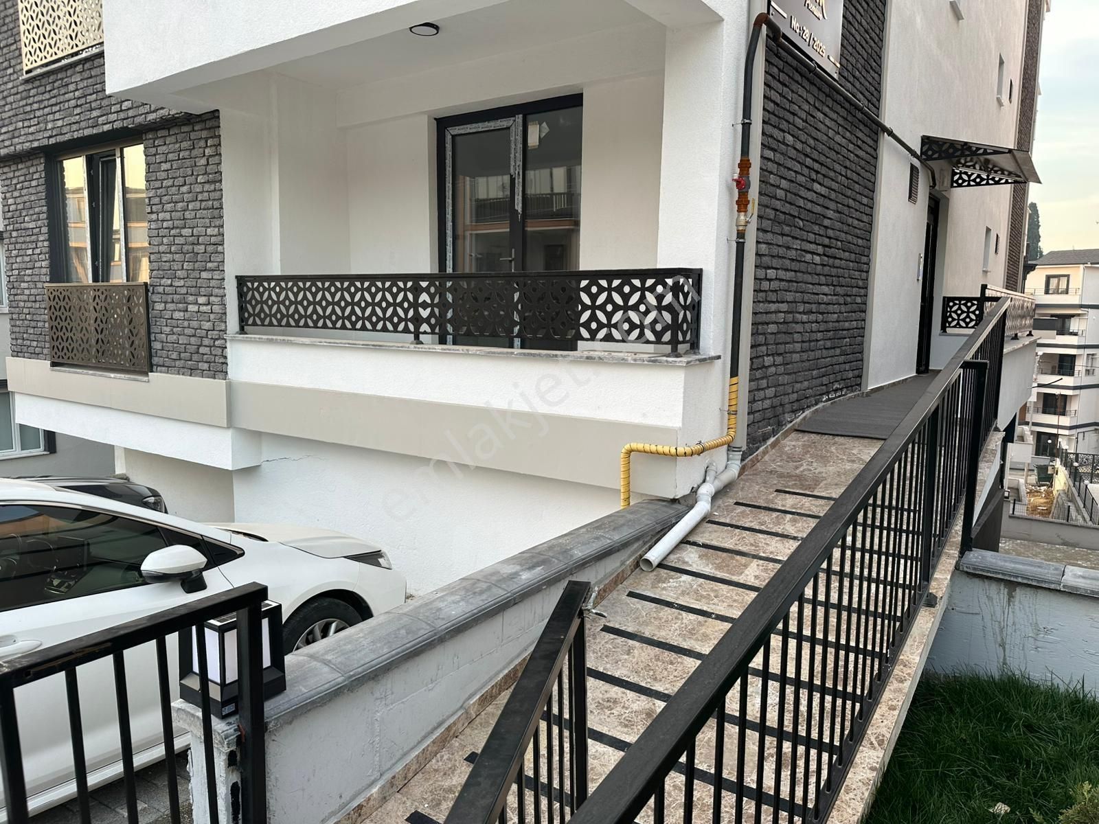 Bağçeşmede Site İçerisinde 165 M2 4+1 Sıfır Bahçe Dubleks - Görsel 5