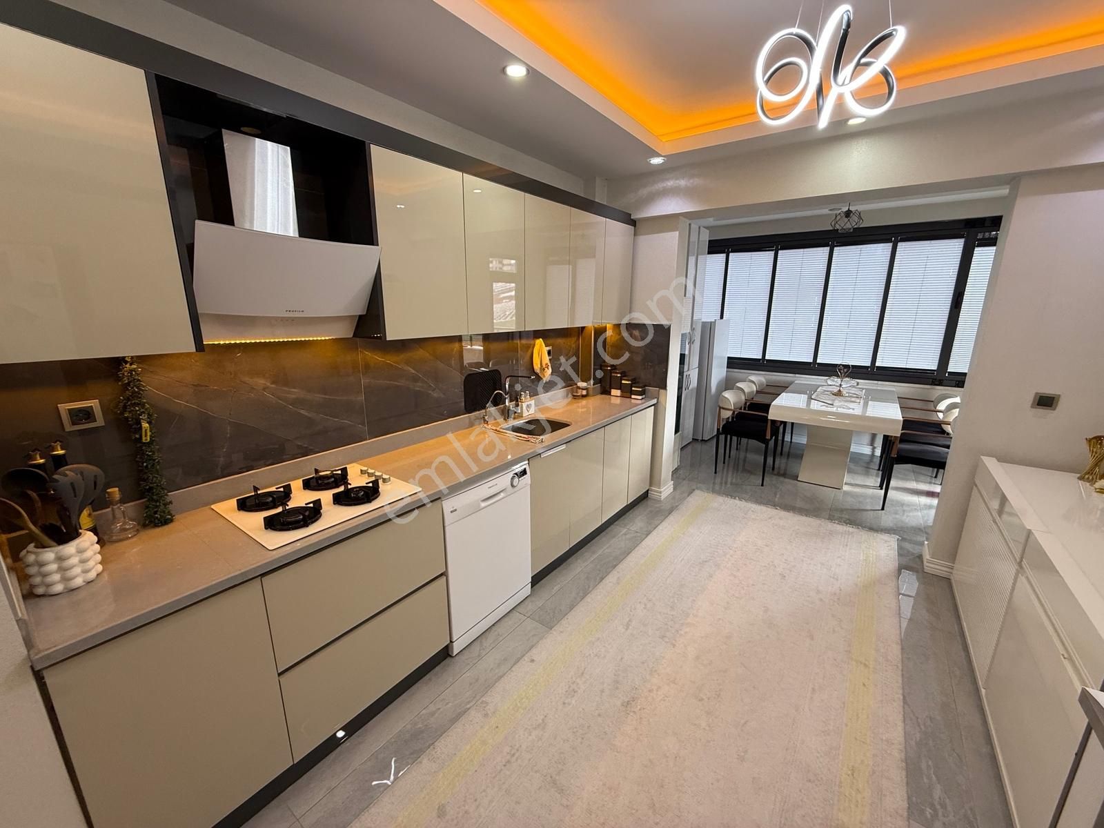 Ergök Gayrimenkulden İbni Sina Mah. 2.5+1 Satılık Geniş Ara Kat - Görsel 15