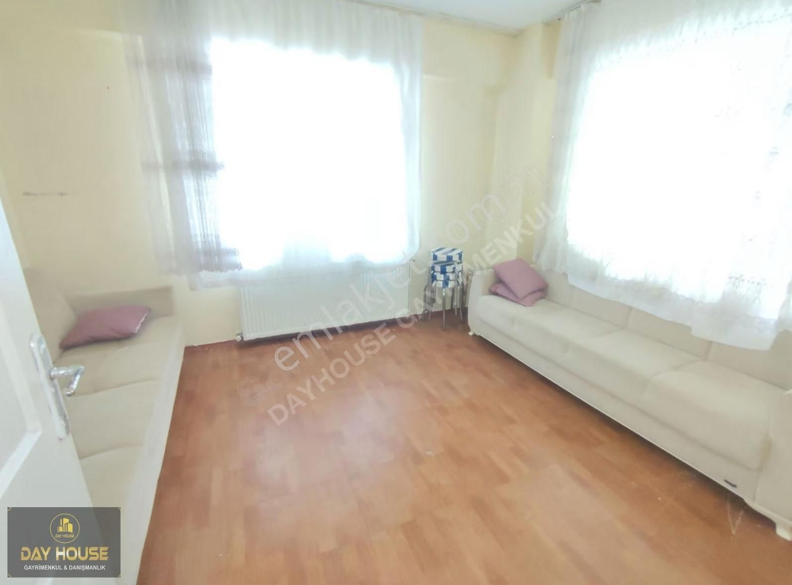 Day House'den Masrafsız Kullanışlı Giriş Kat Daire