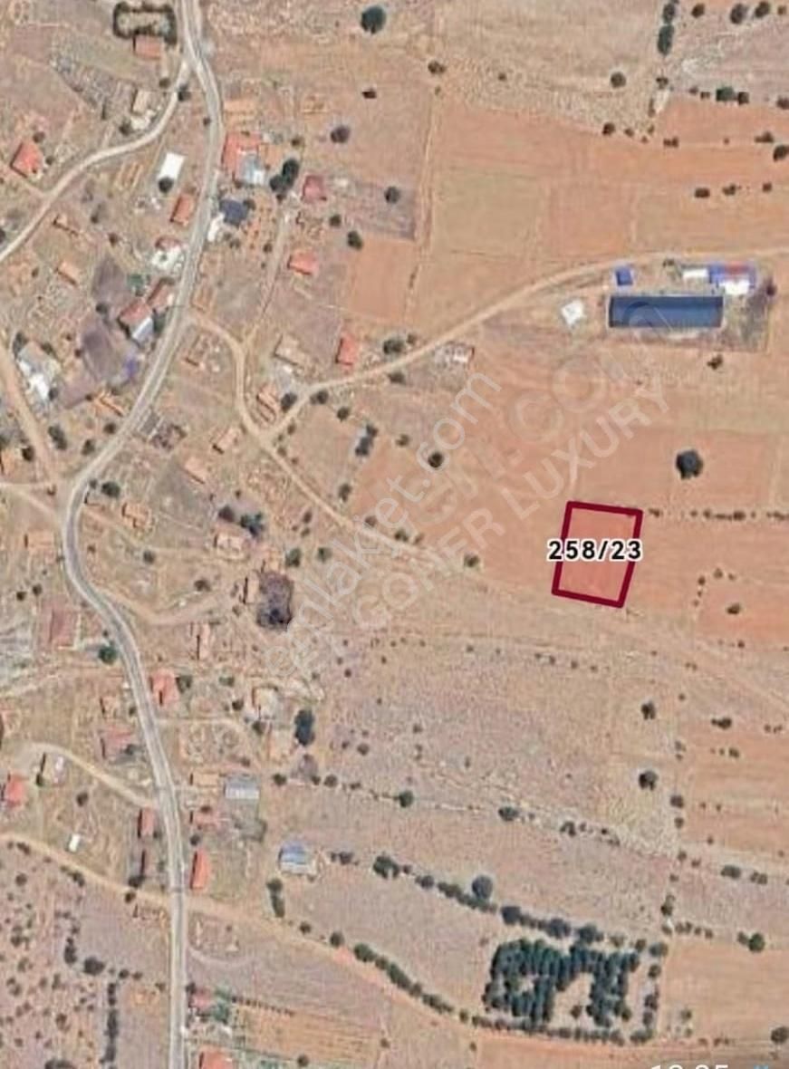 Yatırımlık! Korkuteli Beğiş'te Yol Cepheli Geniş Arsa