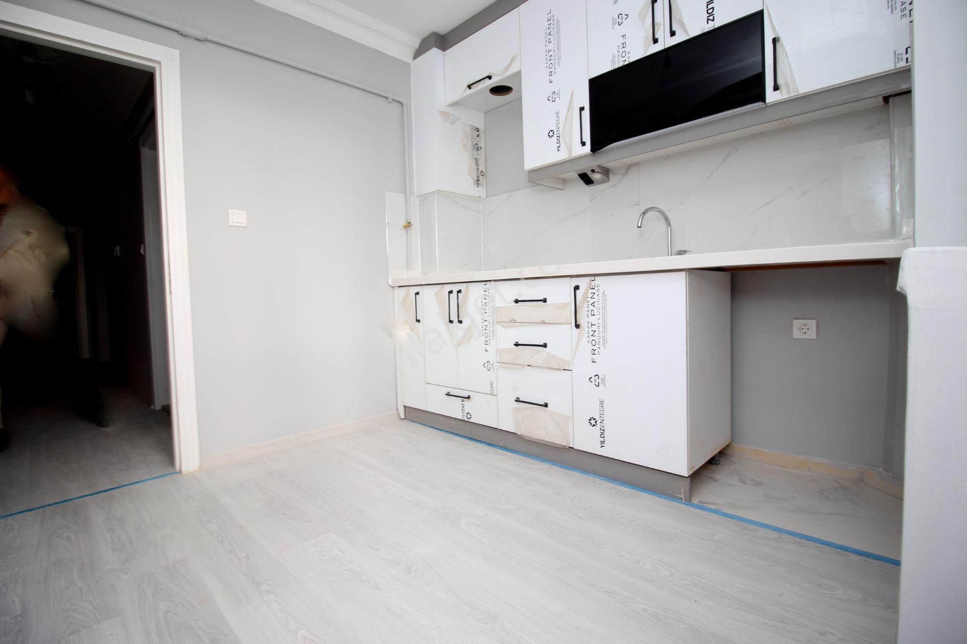 Emre Emlak'tan Piyade'de Cadde Yanı Full Yapılı Arakat Boş 3+1 Satılık Daire - Görsel 6