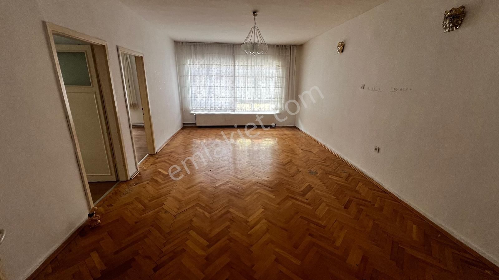 Pınarbaşı Mah. Kızlarpınarı Cd. Üzeri 1. Kat Kiralık Daire