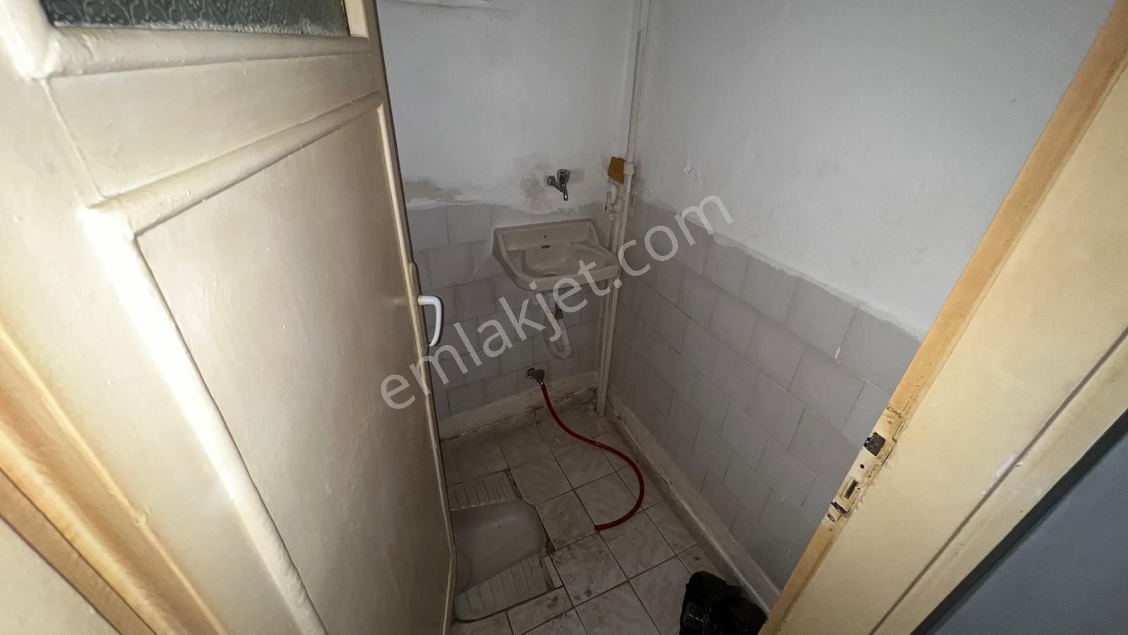 Pınarbaşı Mah. Kızlarpınarı Cd. Üzeri 1. Kat Kiralık Daire - Görsel 3