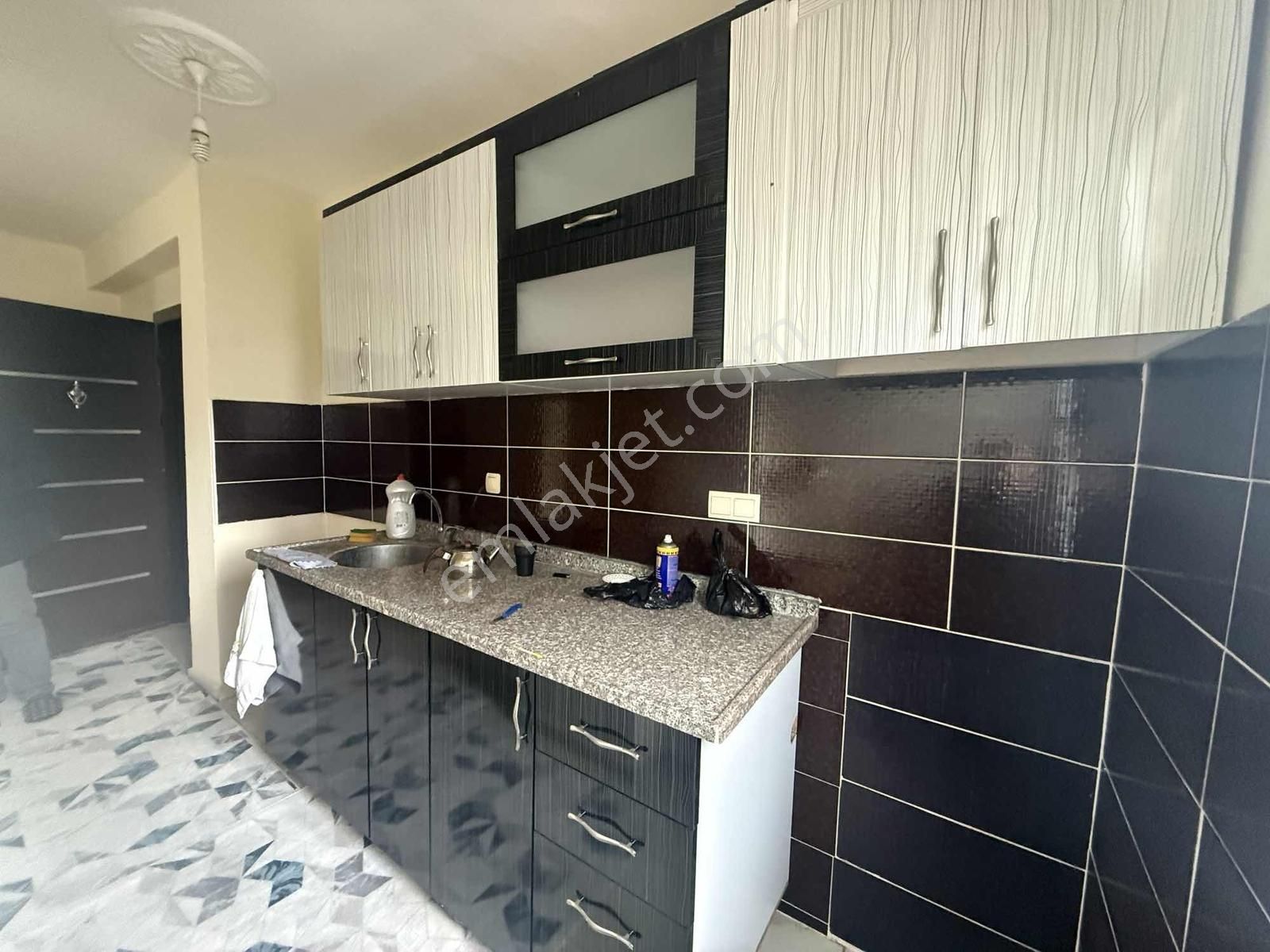 Kanal Mah. Tramvaya 5dk 2+1 Yüksek Giriş Kiralık - Görsel 8