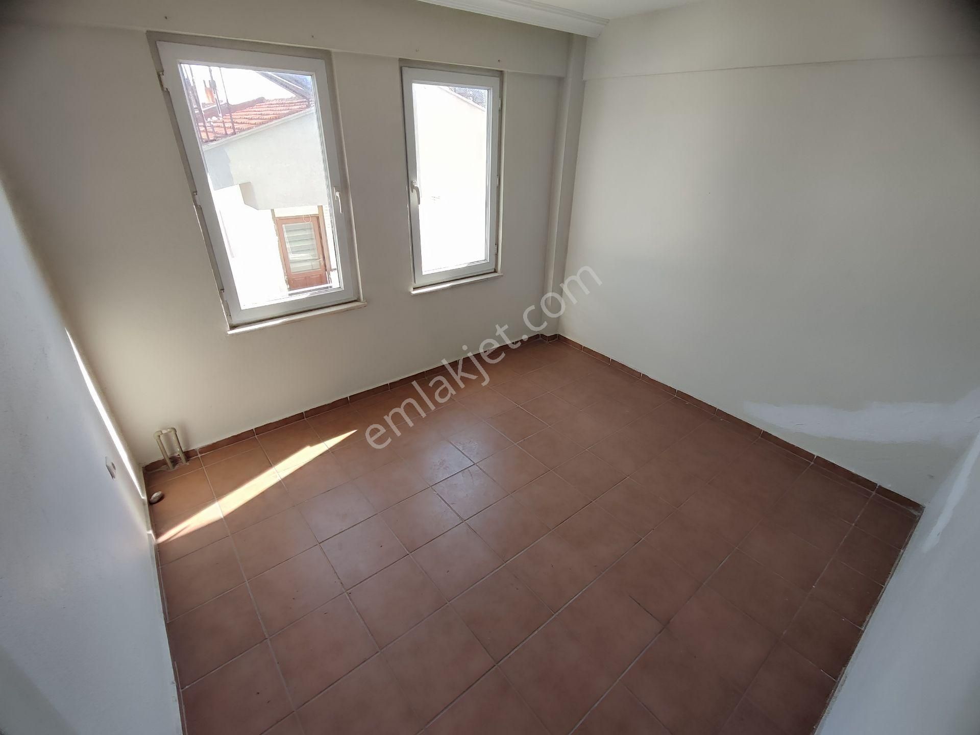 Kardeşten Kiralık - İkizçay 2.köprü Civarı Denize 100 Mt. Geniş 4+1 Dubleks Daire - Görsel 27