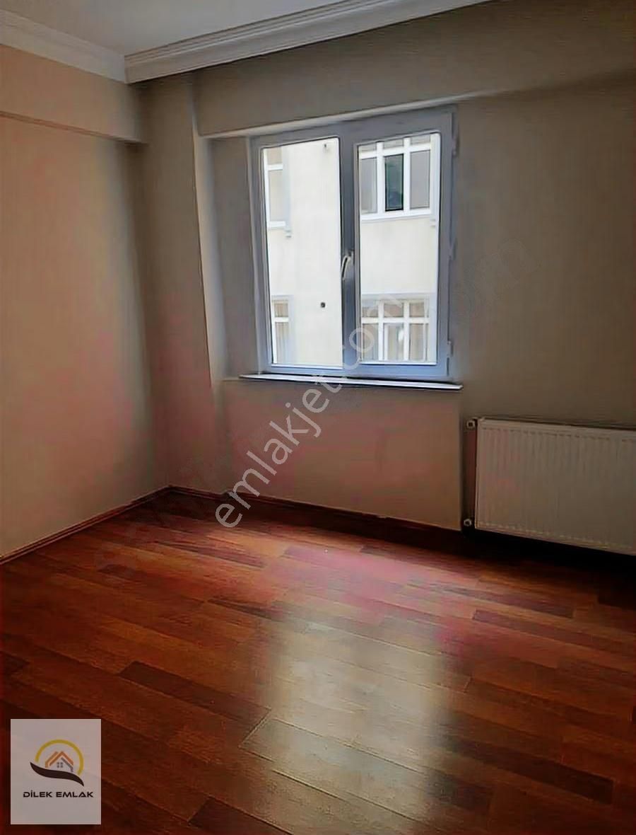 Çerkezköy'de Merkezi Konumda Ara Kat Ön Cephe 2+1 Satılık Daire - Görsel 8