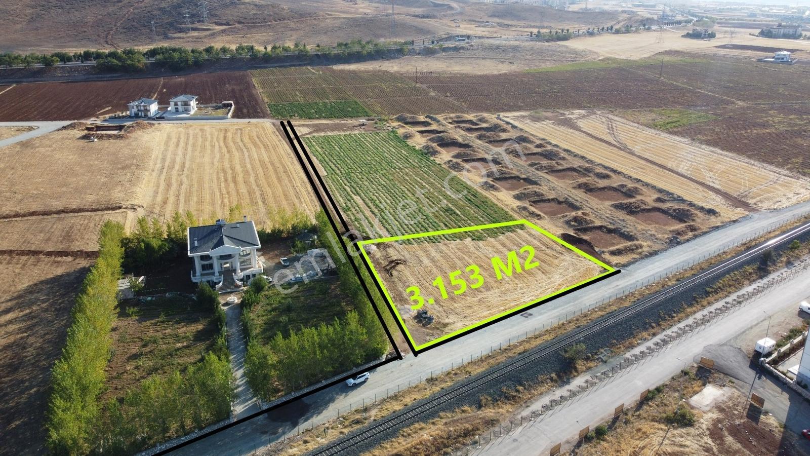 Emre Gm/den Ataşehir'de Muhteşem Konumlu Villa Arsası