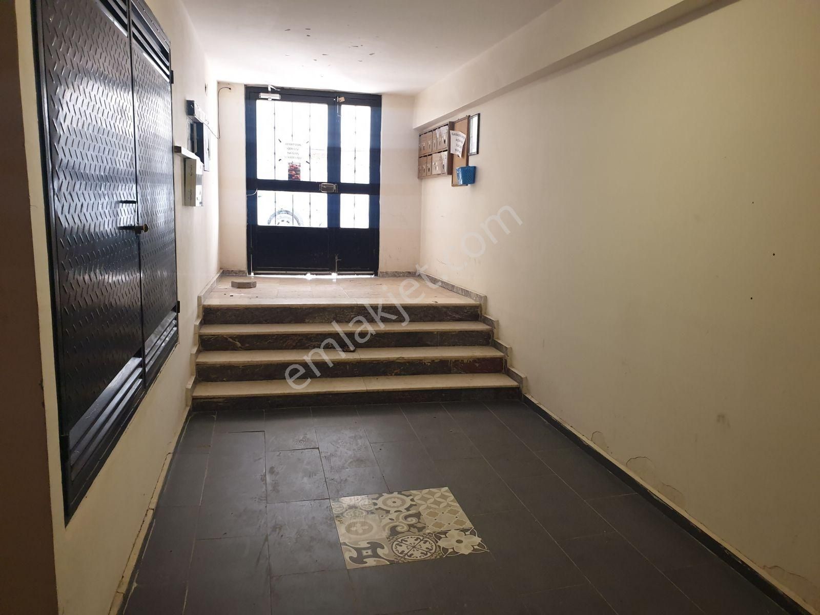 Anadolu Üni İçem Kapısı Yanı Ayrı Mutfak Geniş Kiralık 1+1 Daire - Görsel 15