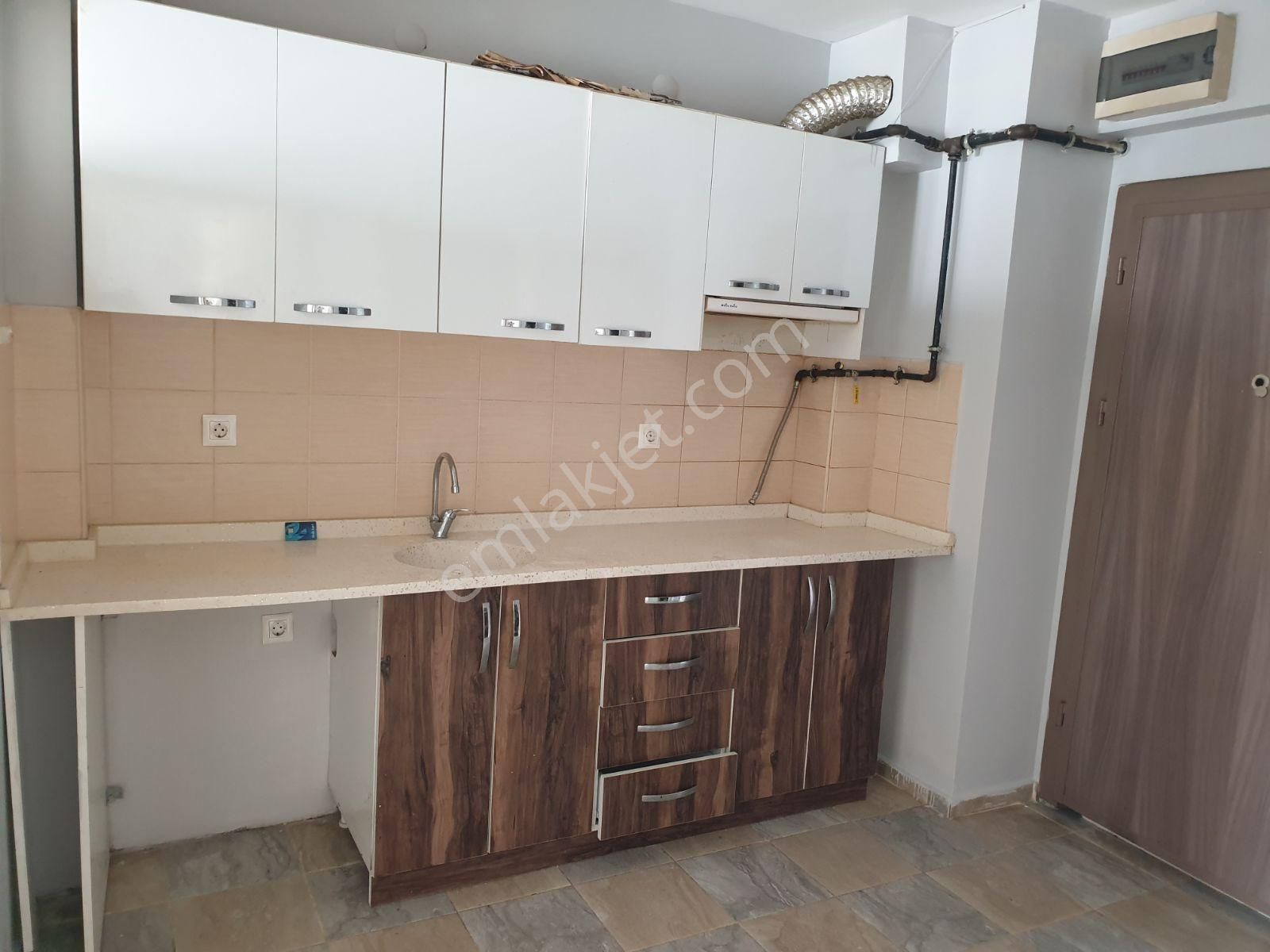Anadolu Üni İçem Kapısı Yanı Ayrı Mutfak Geniş Kiralık 1+1 Daire - Görsel 16