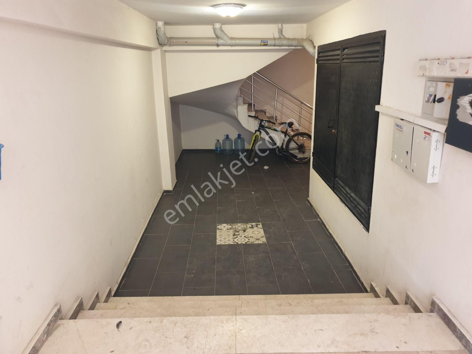 Anadolu Üni İçem Kapısı Yanı Ayrı Mutfak Geniş Kiralık 1+1 Daire - Görsel 2