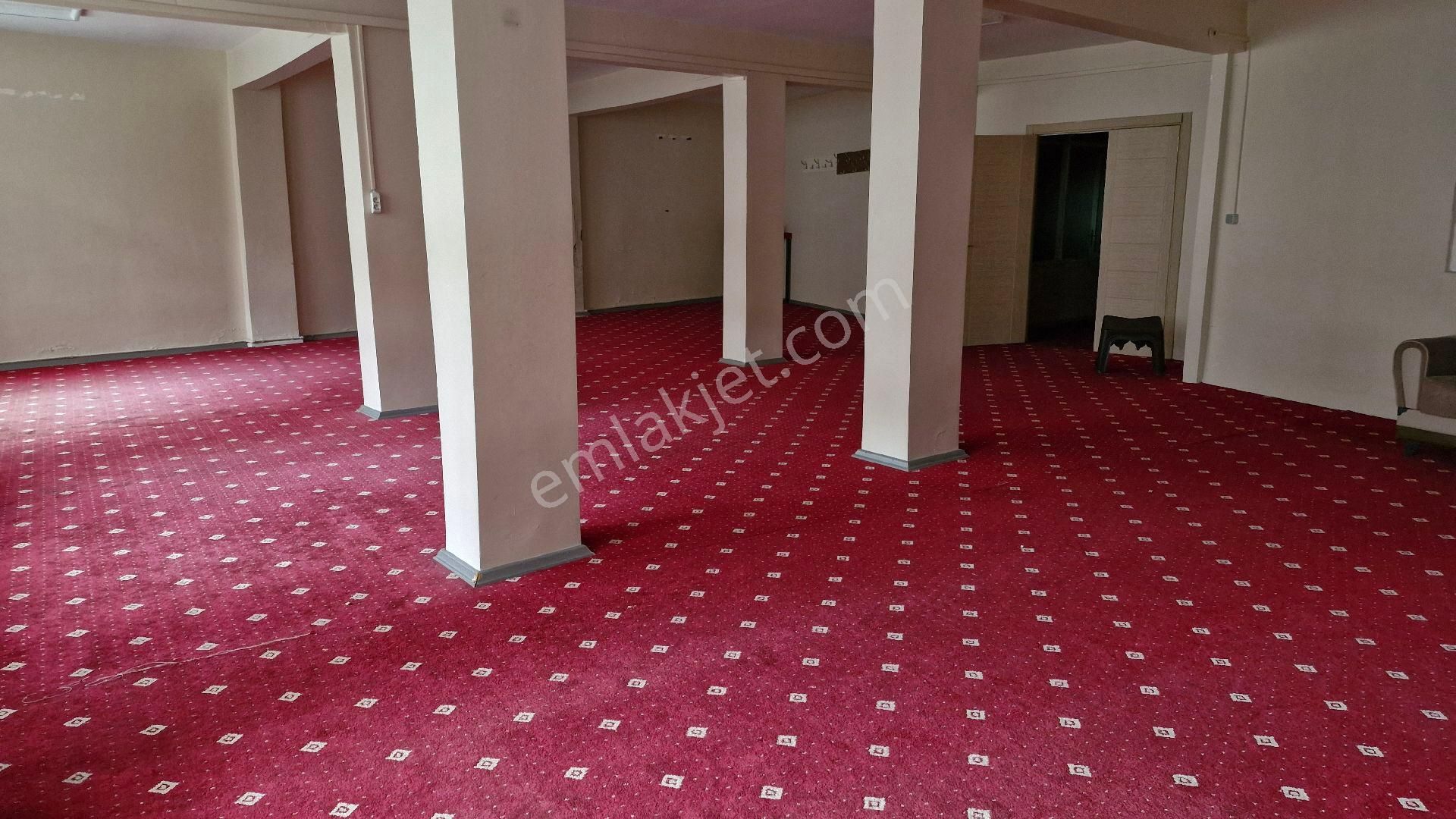 Bayrampaşa Merkezde Kiralık Dükkan - Görsel 22