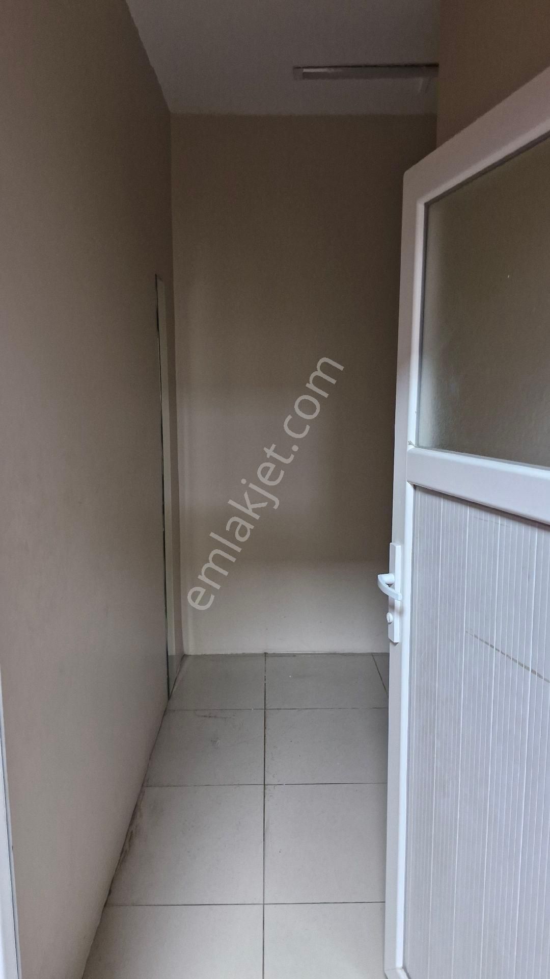 Bayrampaşa Merkezde Kiralık Dükkan - Görsel 5