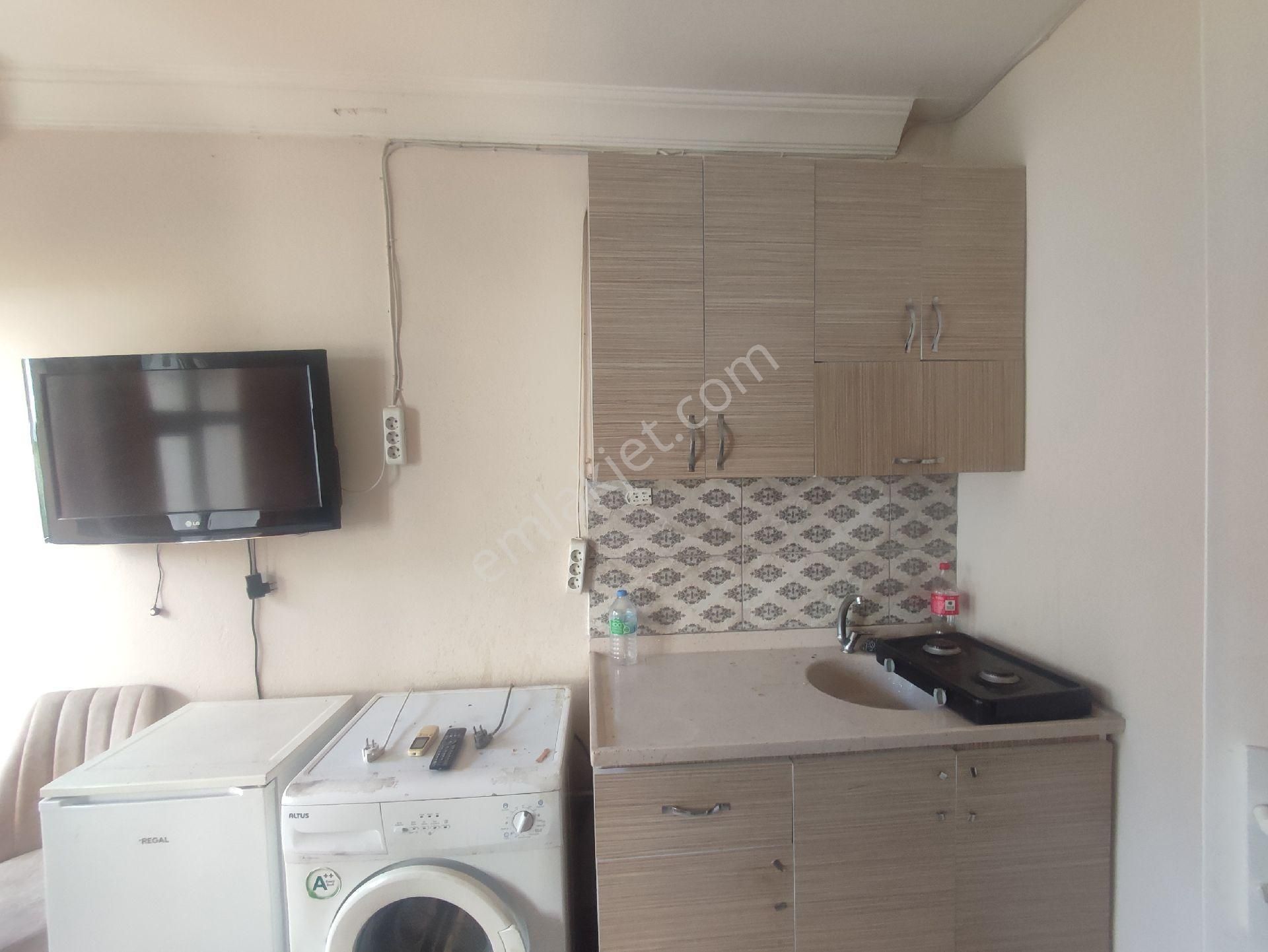 Beyaz Evler Mahallesi Eşyalı Daire 1+0 - Görsel 5