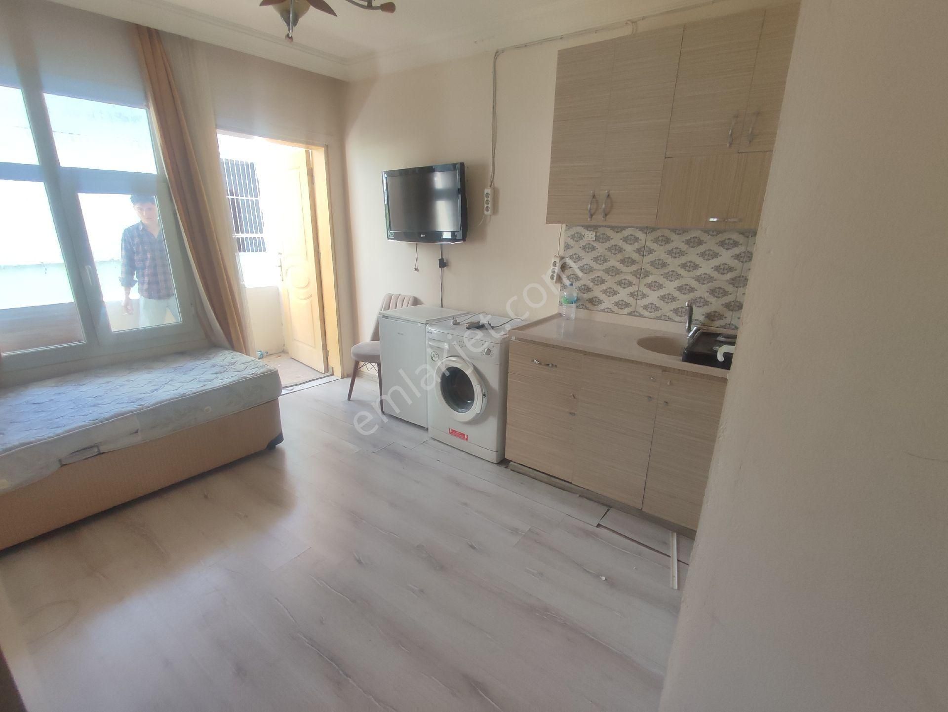 Beyaz Evler Mahallesi Eşyalı Daire 1+0