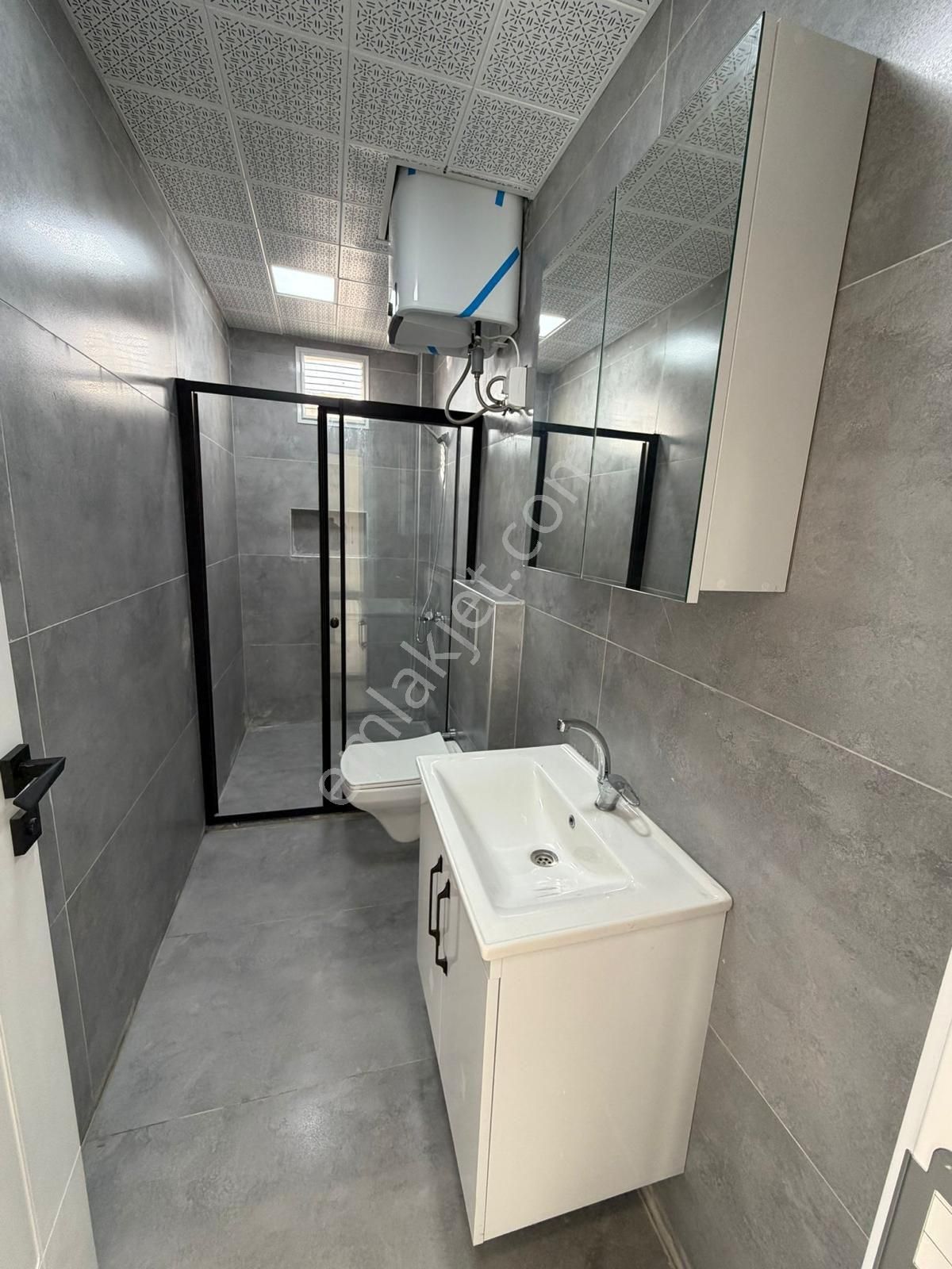 Adana/seyhan Yeşilyurt Mahallesinde Merkezi Konumda Lüx Eşyalı 1+1 Kiralık Daire - Görsel 16