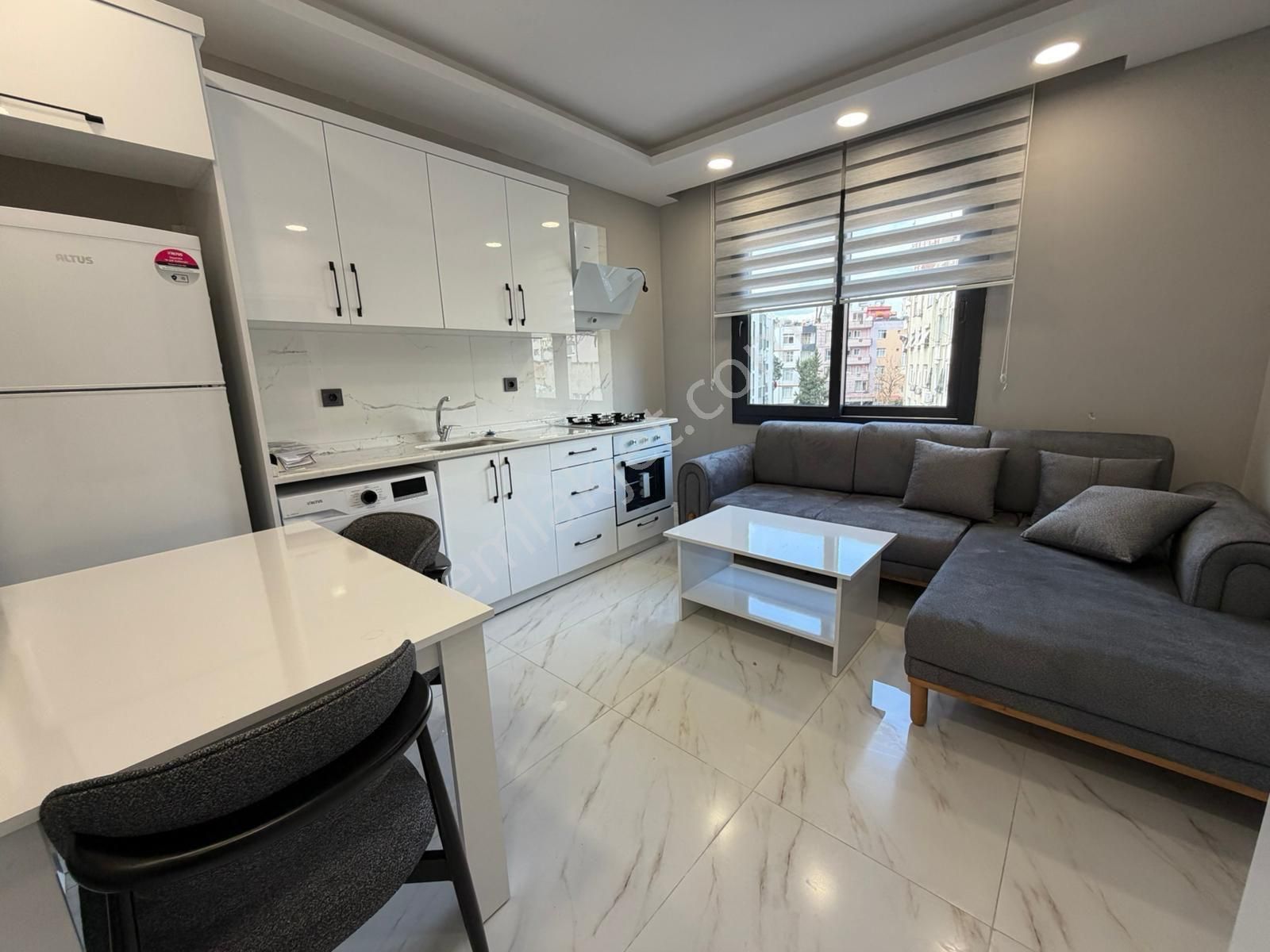 Adana/seyhan Yeşilyurt Mahallesinde Merkezi Konumda Lüx Eşyalı 1+1 Kiralık Daire - Görsel 8