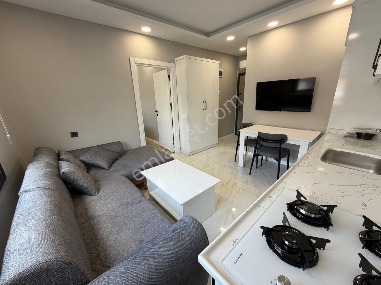 Adana/seyhan Yeşilyurt Mahallesinde Merkezi Konumda Lüx Eşyalı 1+1 Kiralık Daire - Görsel 3