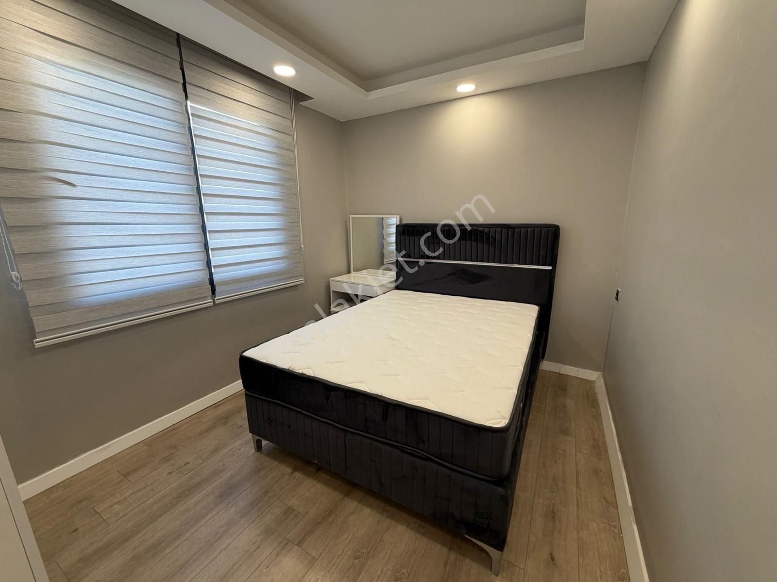 Adana/seyhan Yeşilyurt Mahallesinde Merkezi Konumda Lüx Eşyalı 1+1 Kiralık Daire - Görsel 12