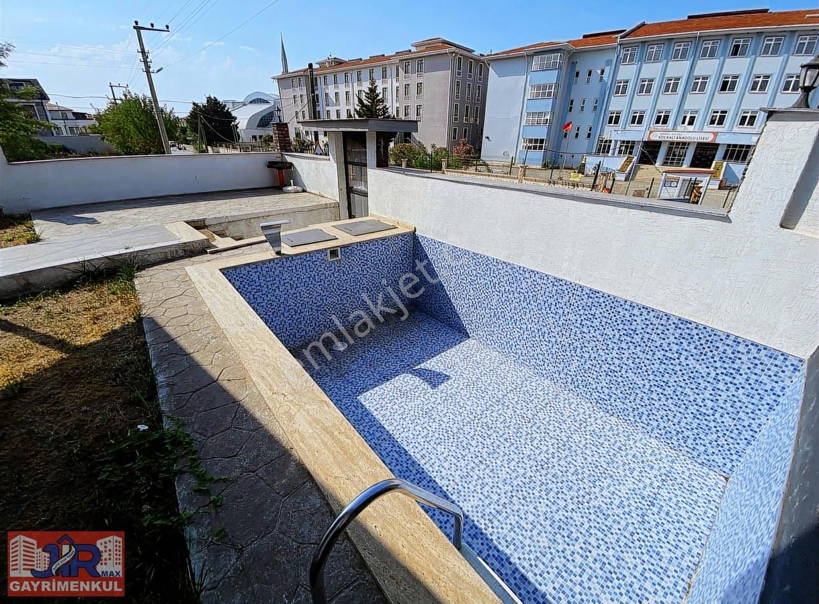 Sakarya Kocali Satılık 6+2,3 Banyo Müstakil 420 M2 Havuzlu Vila - Görsel 16