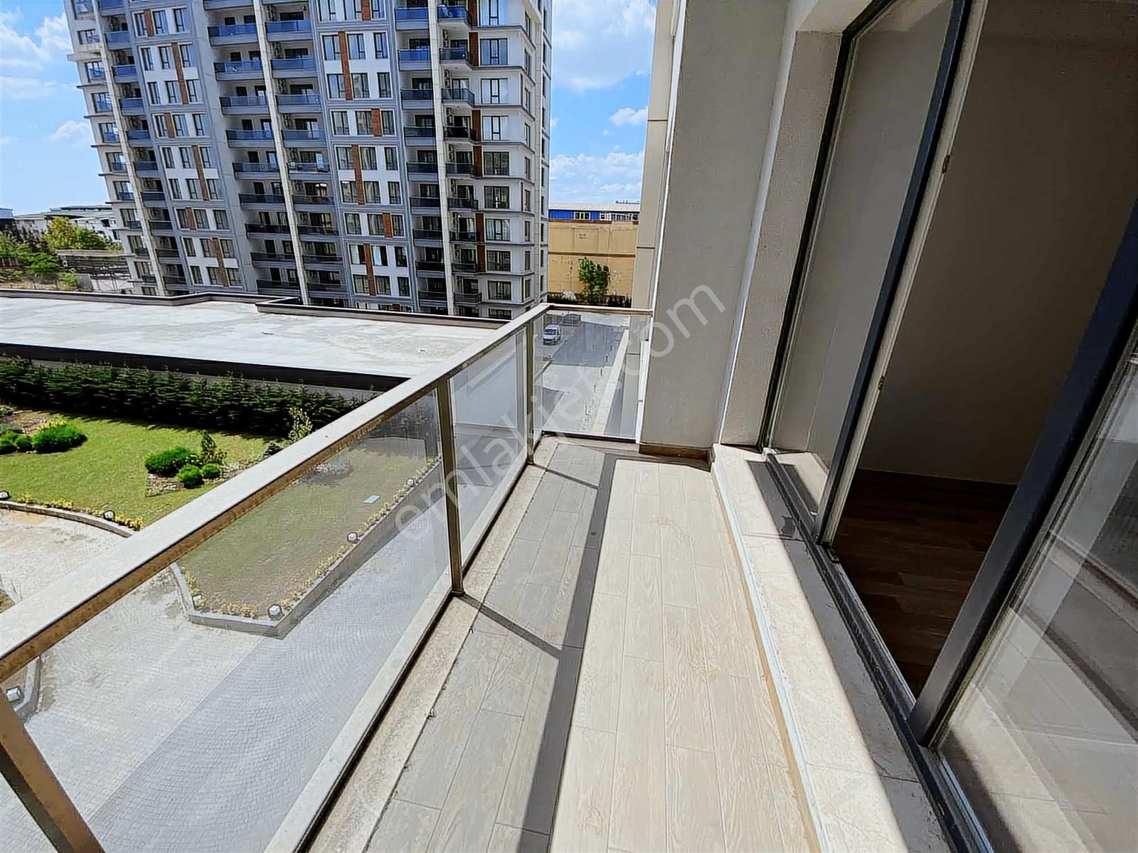 Güneşbahçe Evleri Kiralık 1+1 75 M2 Peyzaj Cephe Balkonlu Daire - Görsel 18