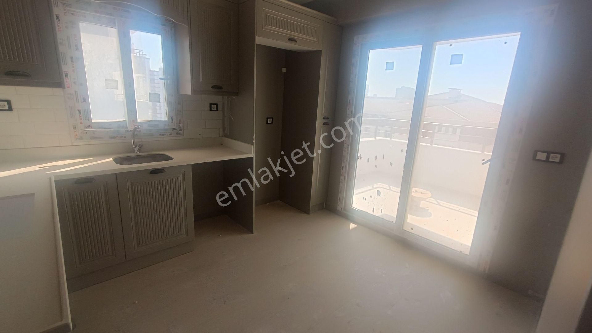 Osmangazi Mahallesinde Site İçerisinde 3+1 Kapalı Mutfak Kombili Kiralık Daire - Görsel 10