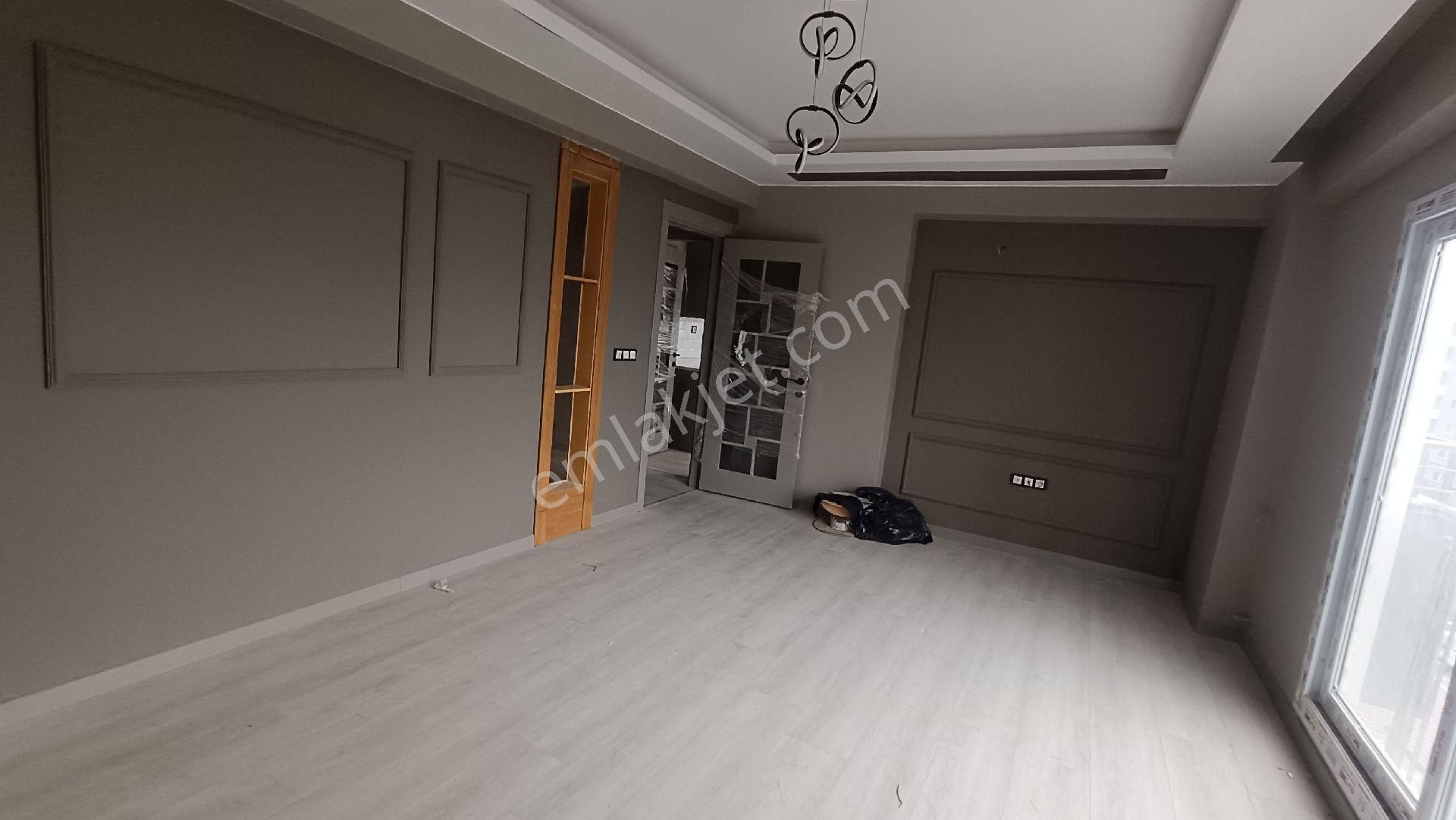 Osmangazi Mahallesinde Site İçerisinde 3+1 Kapalı Mutfak Kombili Kiralık Daire - Görsel 4