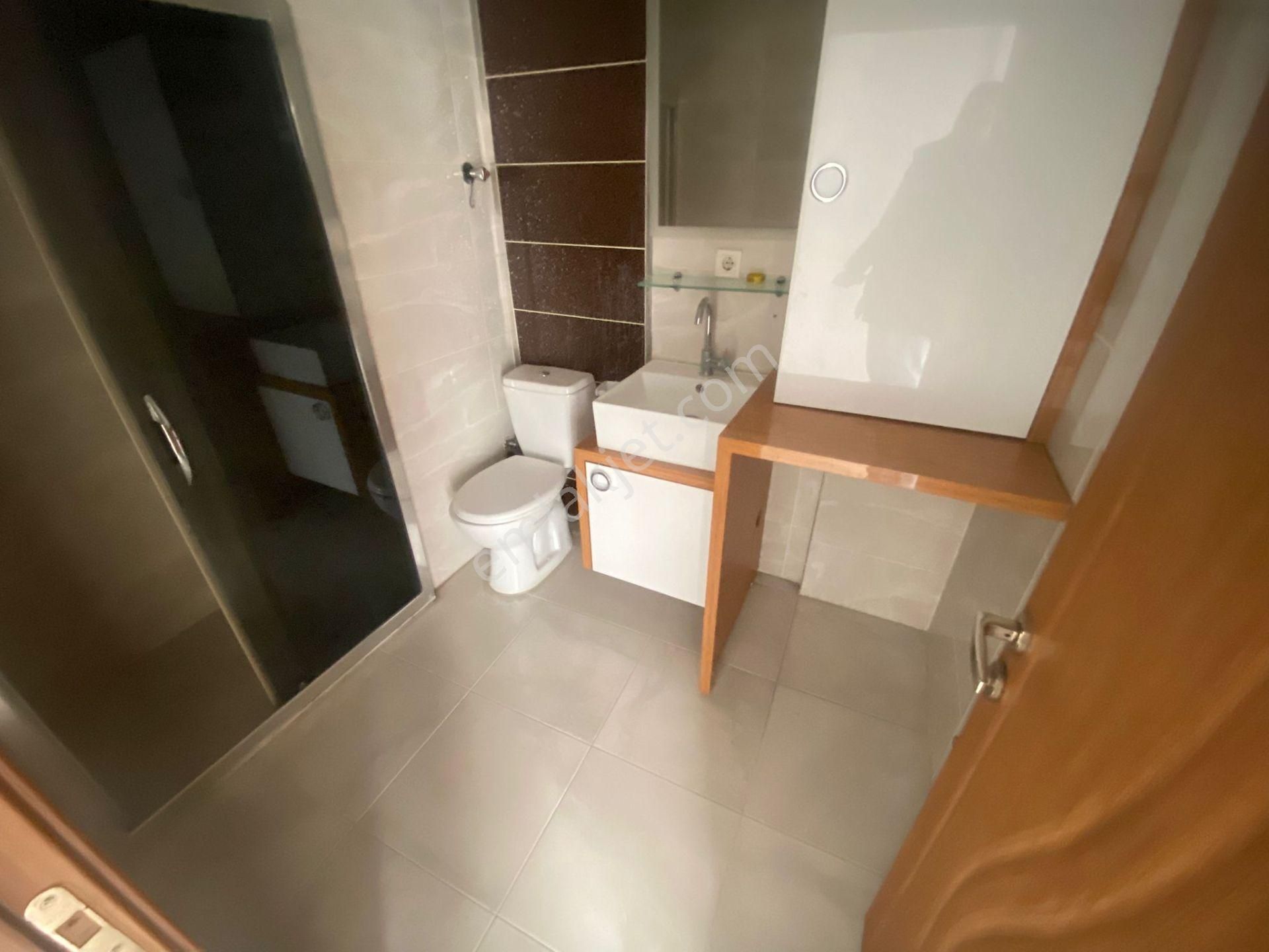 Buca Işıklıpark Yakını Dicle Mah.de 2+1 70m2 Dgazlı Balkonlu Havadar Kiralık Daire - Görsel 21