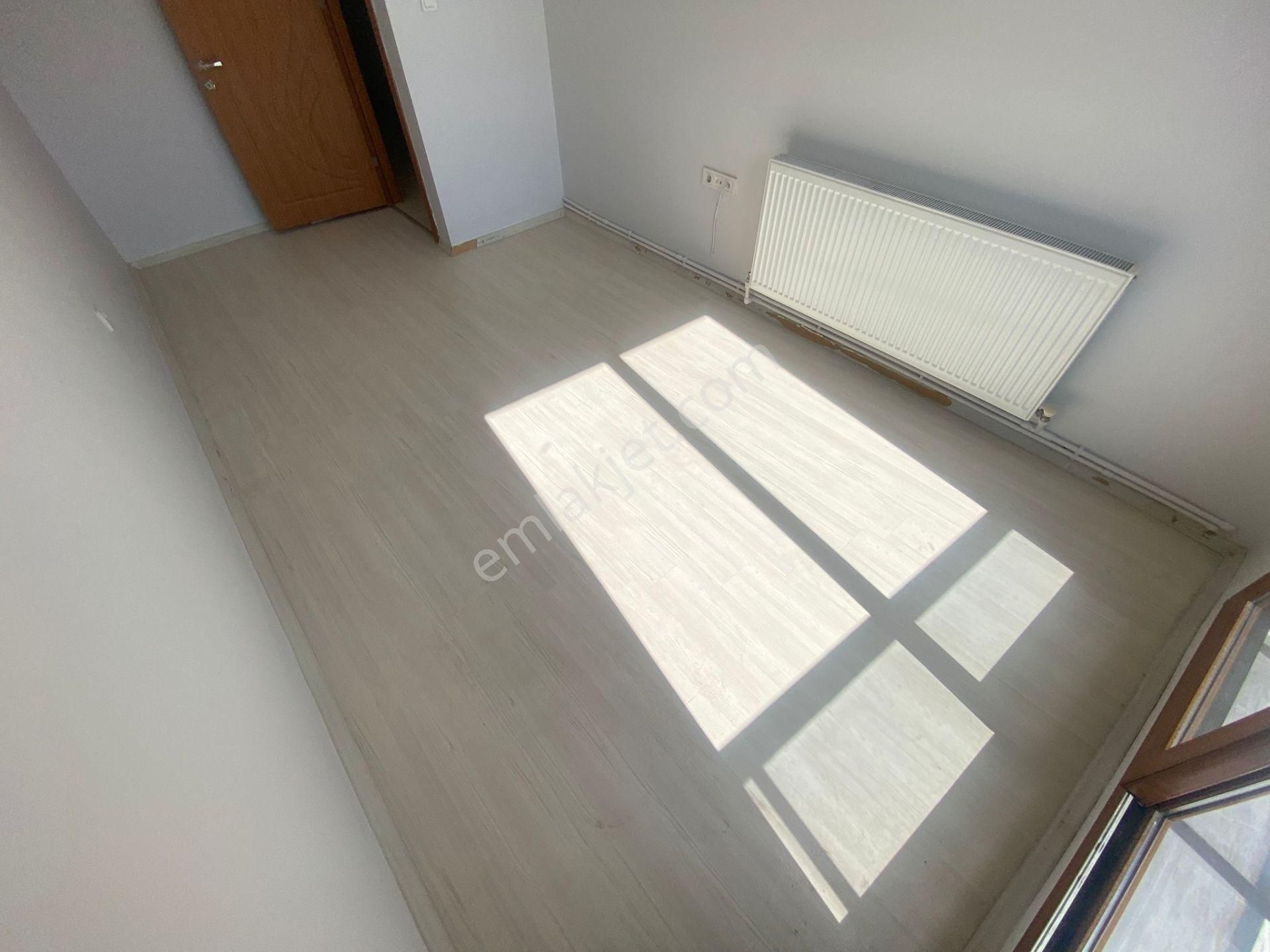 Buca Işıklıpark Yakını Dicle Mah.de 2+1 70m2 Dgazlı Balkonlu Havadar Kiralık Daire - Görsel 15