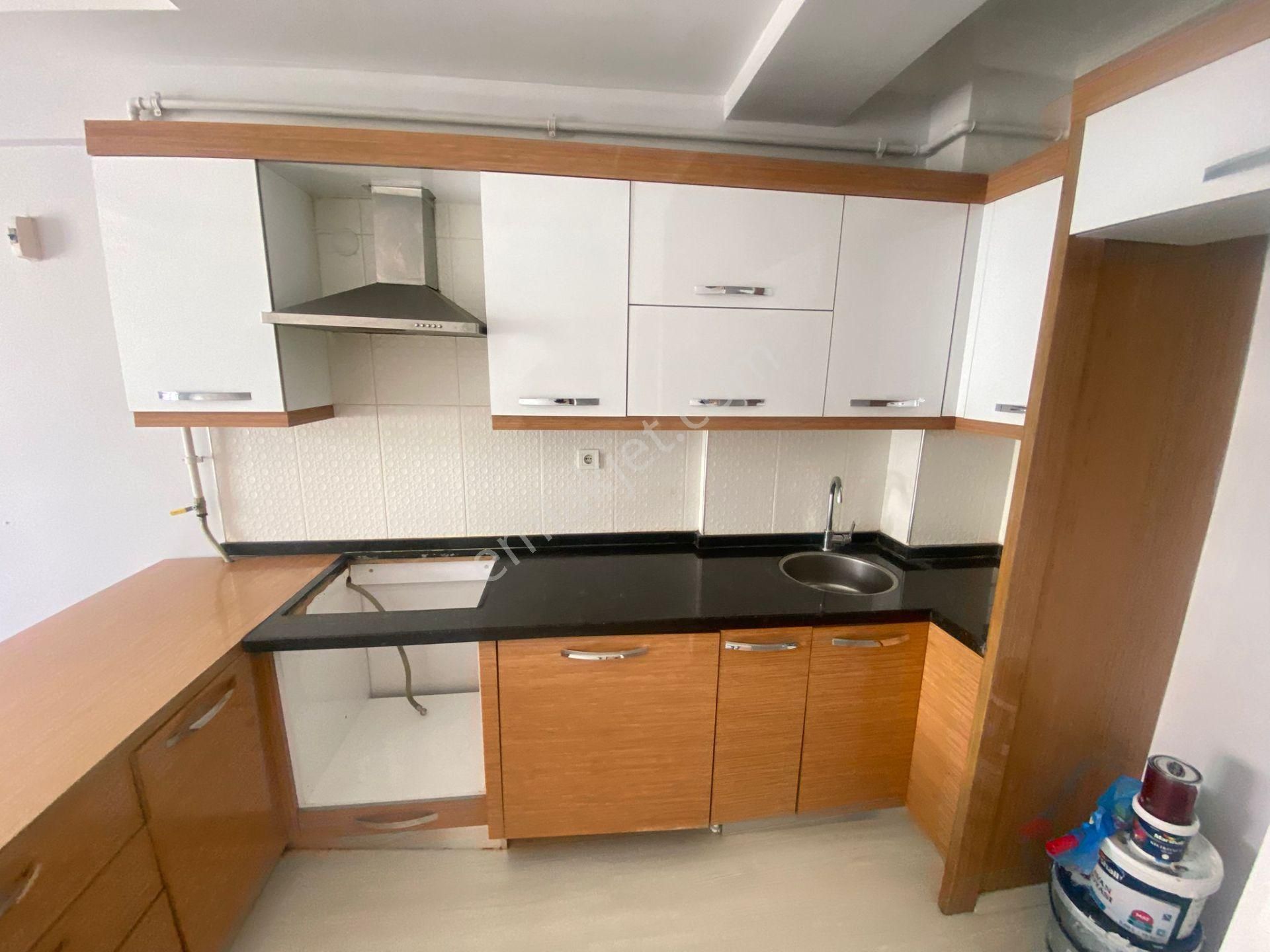 Buca Işıklıpark Yakını Dicle Mah.de 2+1 70m2 Dgazlı Balkonlu Havadar Kiralık Daire - Görsel 8