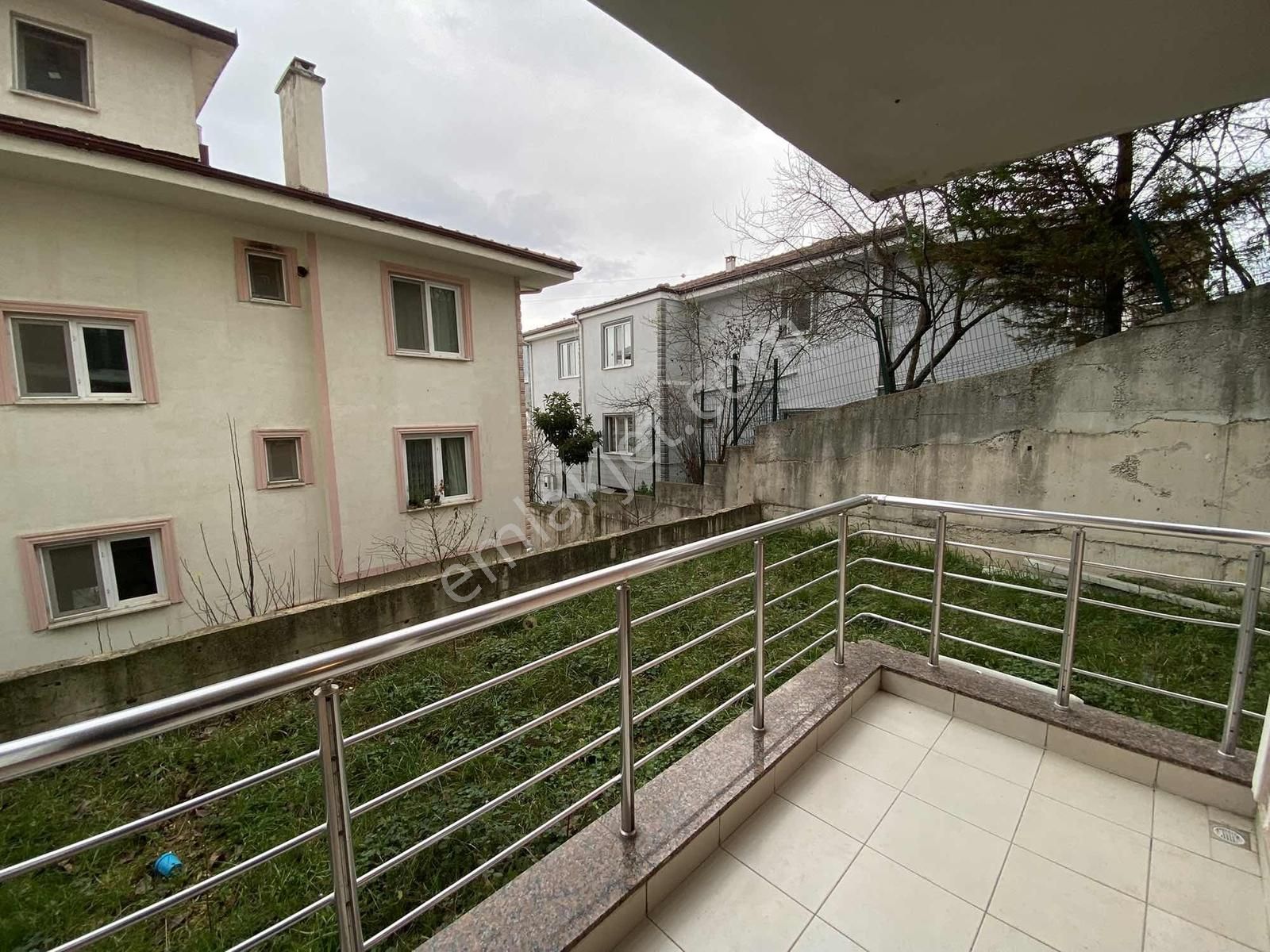 Mavi Durak Yakını,bahçe Katı 2+1 Eşyalı Kiralık Daire - Görsel 35