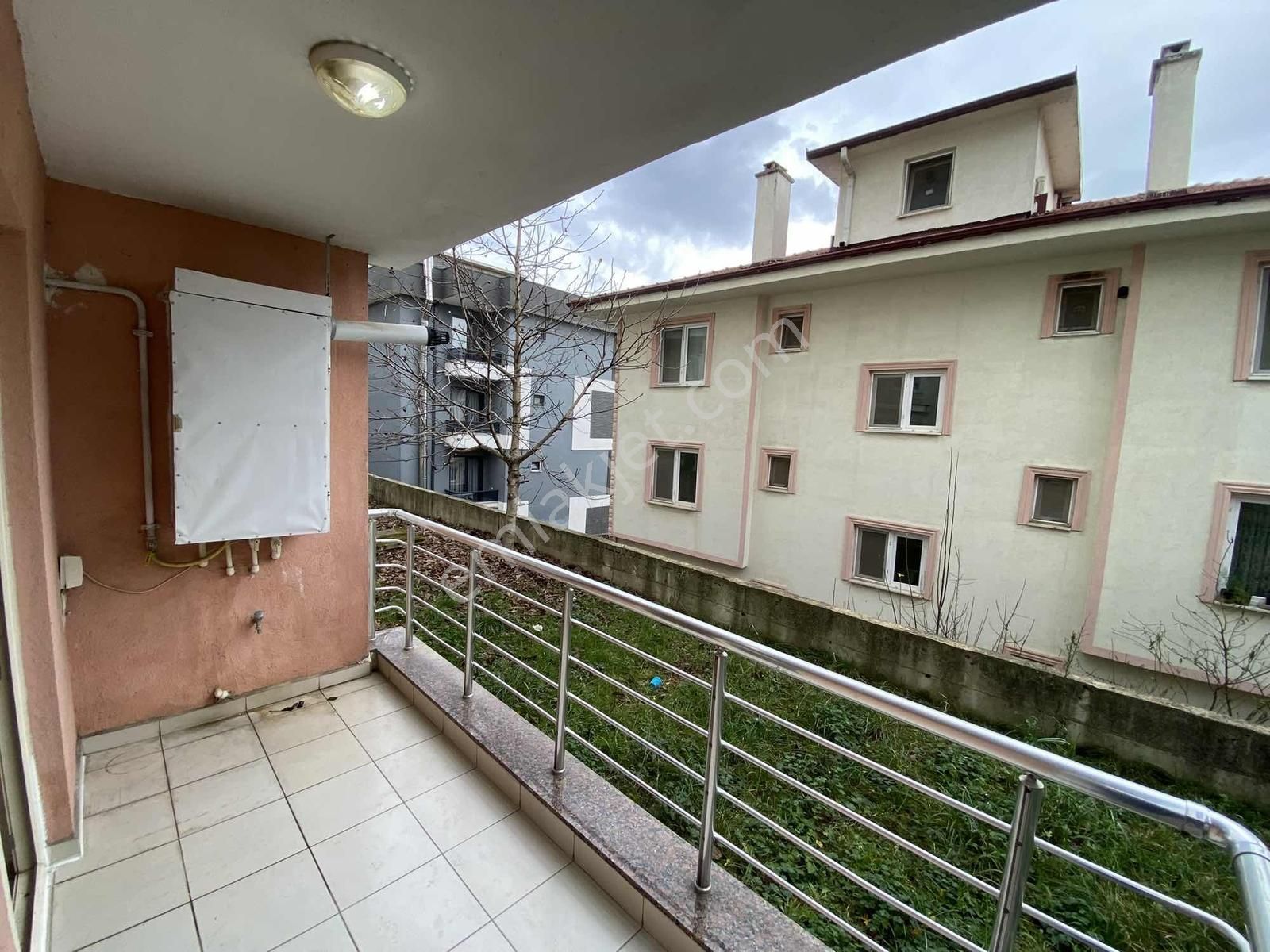 Mavi Durak Yakını,bahçe Katı 2+1 Eşyalı Kiralık Daire - Görsel 31