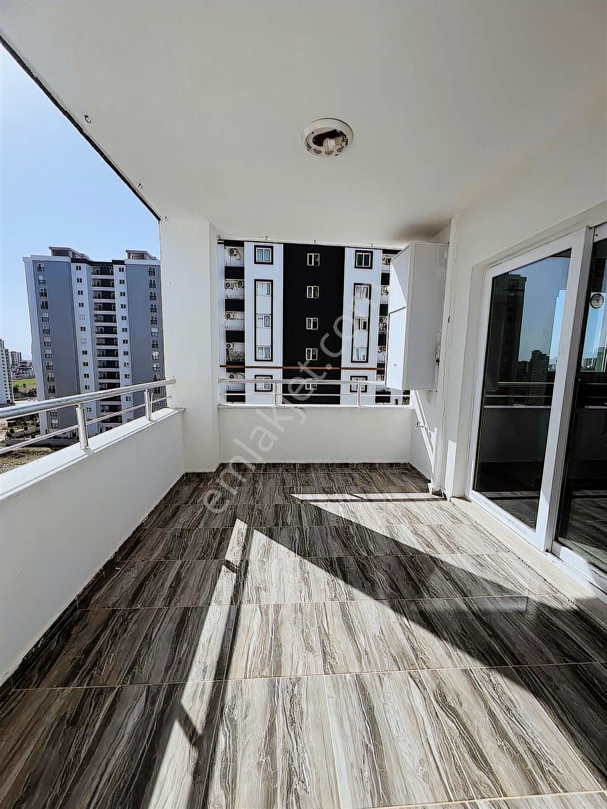 Kulepark~ayrıcalığı~ile~3+1~yüksek~kredili~20~m2~teras~balkonlu~