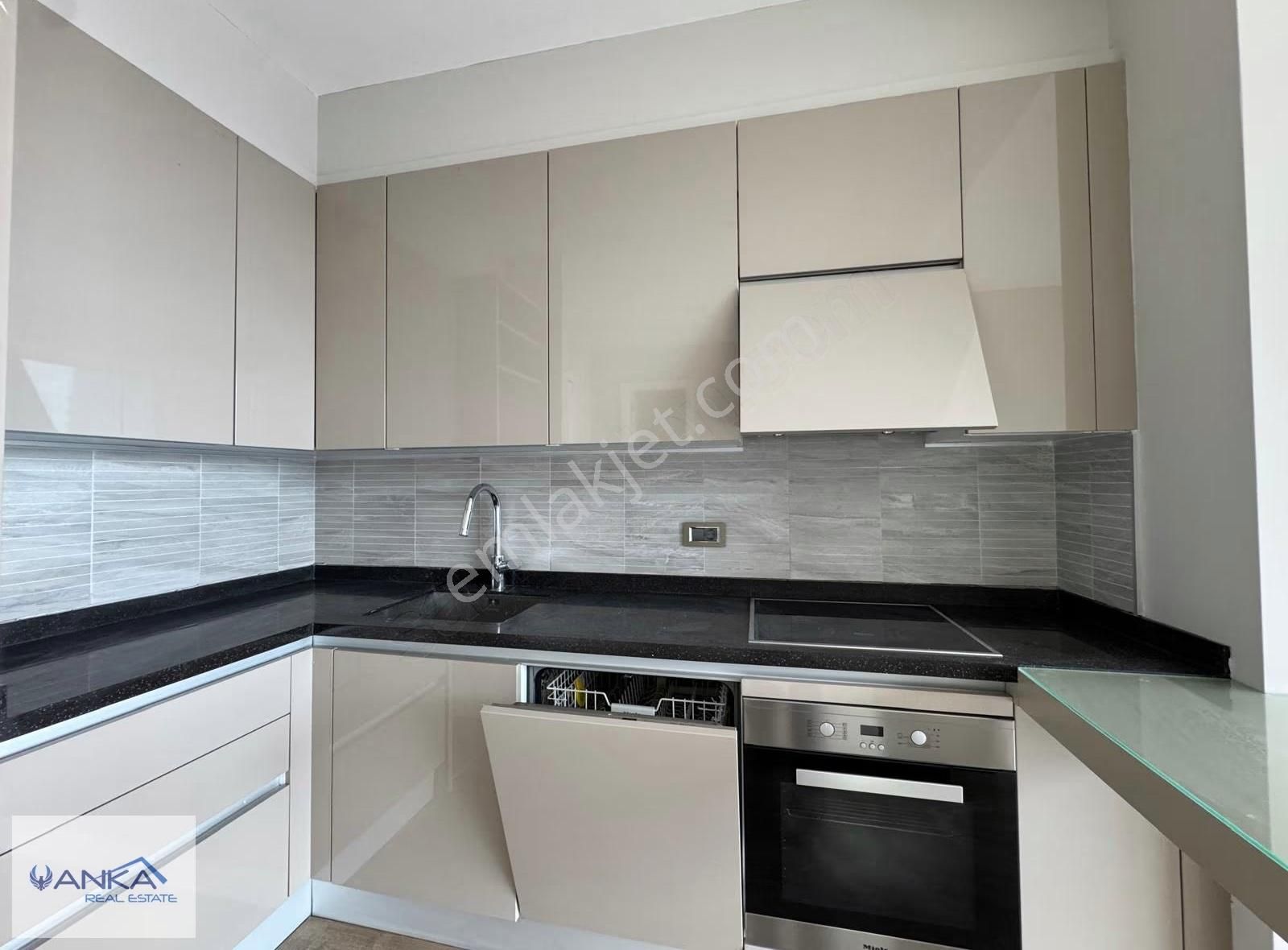 Anka Real Estate / Metropol İstanbul 1+1 Kiralık Daire - Görsel 33