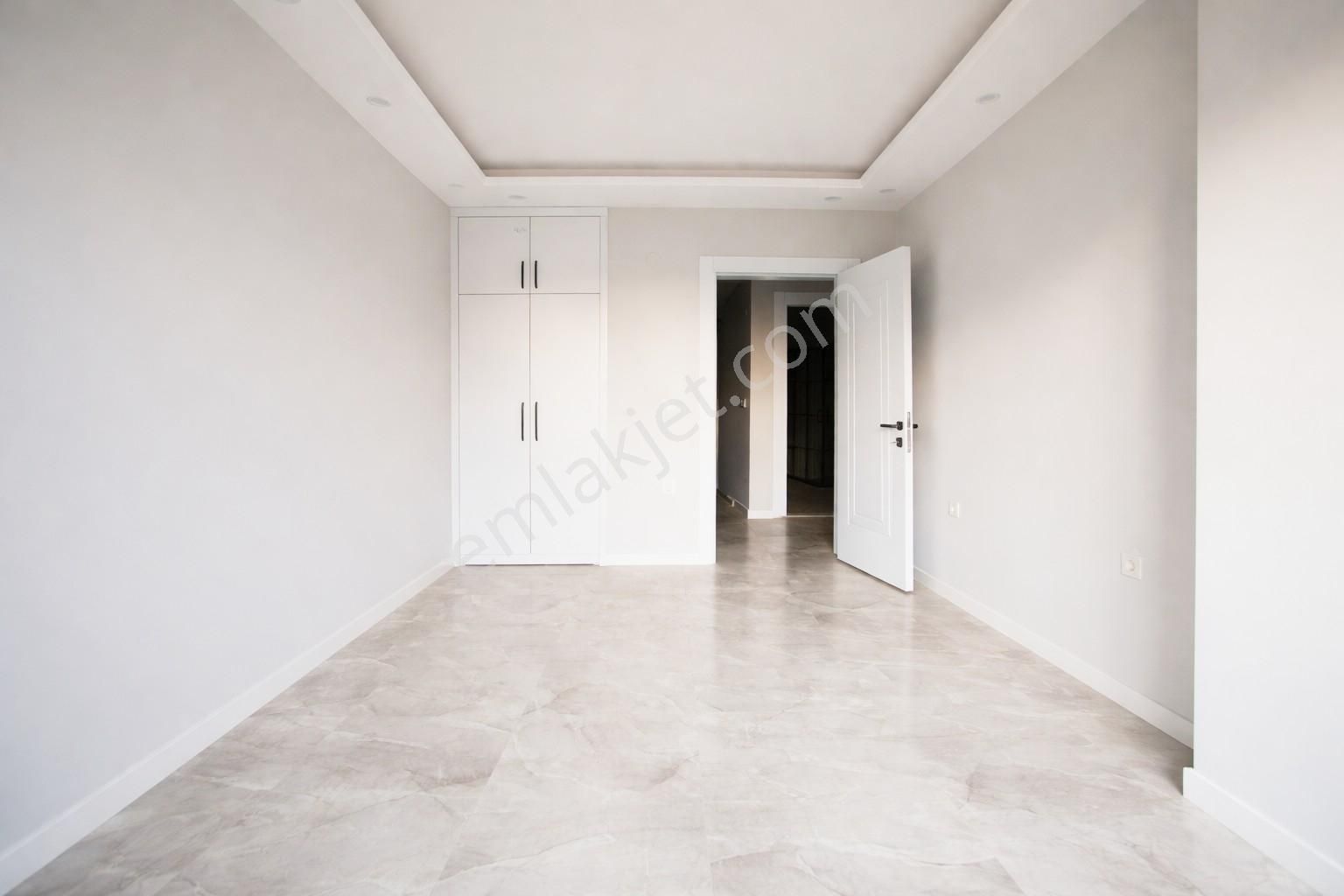 Seferihisar'da Kullanışlı Ve Sıfır, Denize Yakın 3+1 Villa - Görsel 13